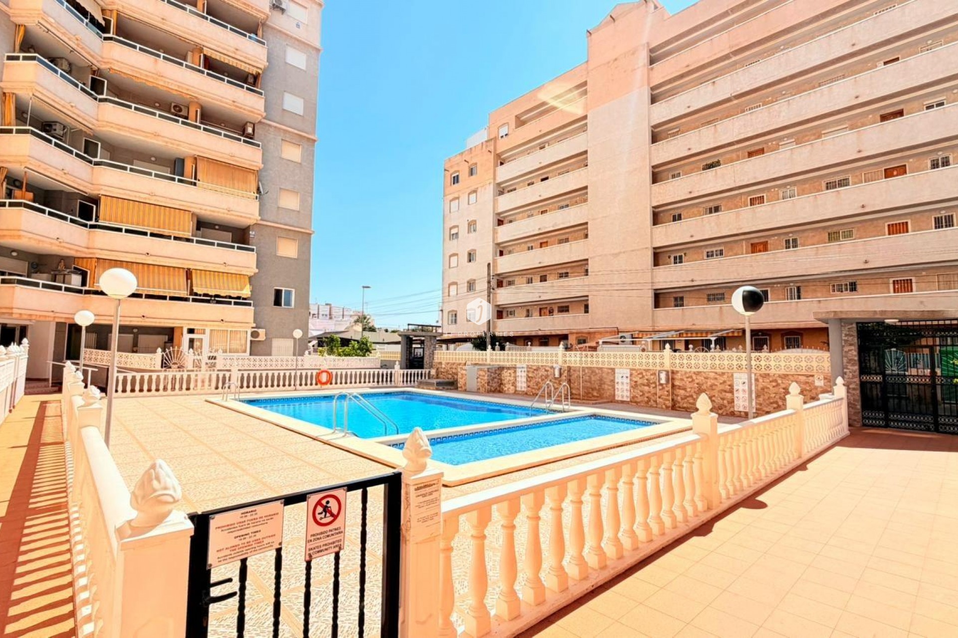 Segunda mano - Apartamento / piso -
Torrevieja - Nueva Torrevieja
