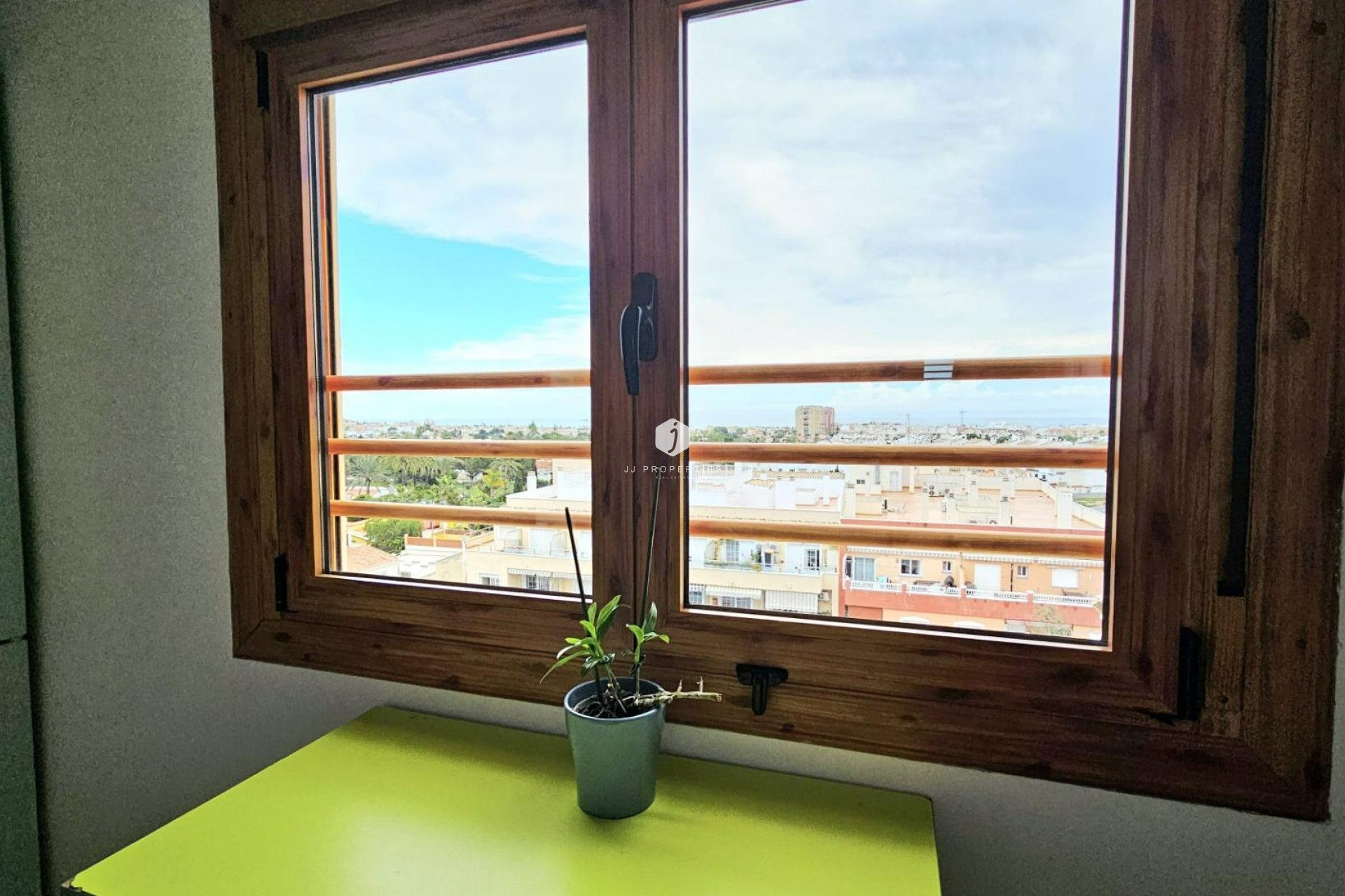 Segunda mano - Apartamento / piso -
Torrevieja - Nueva Torrevieja