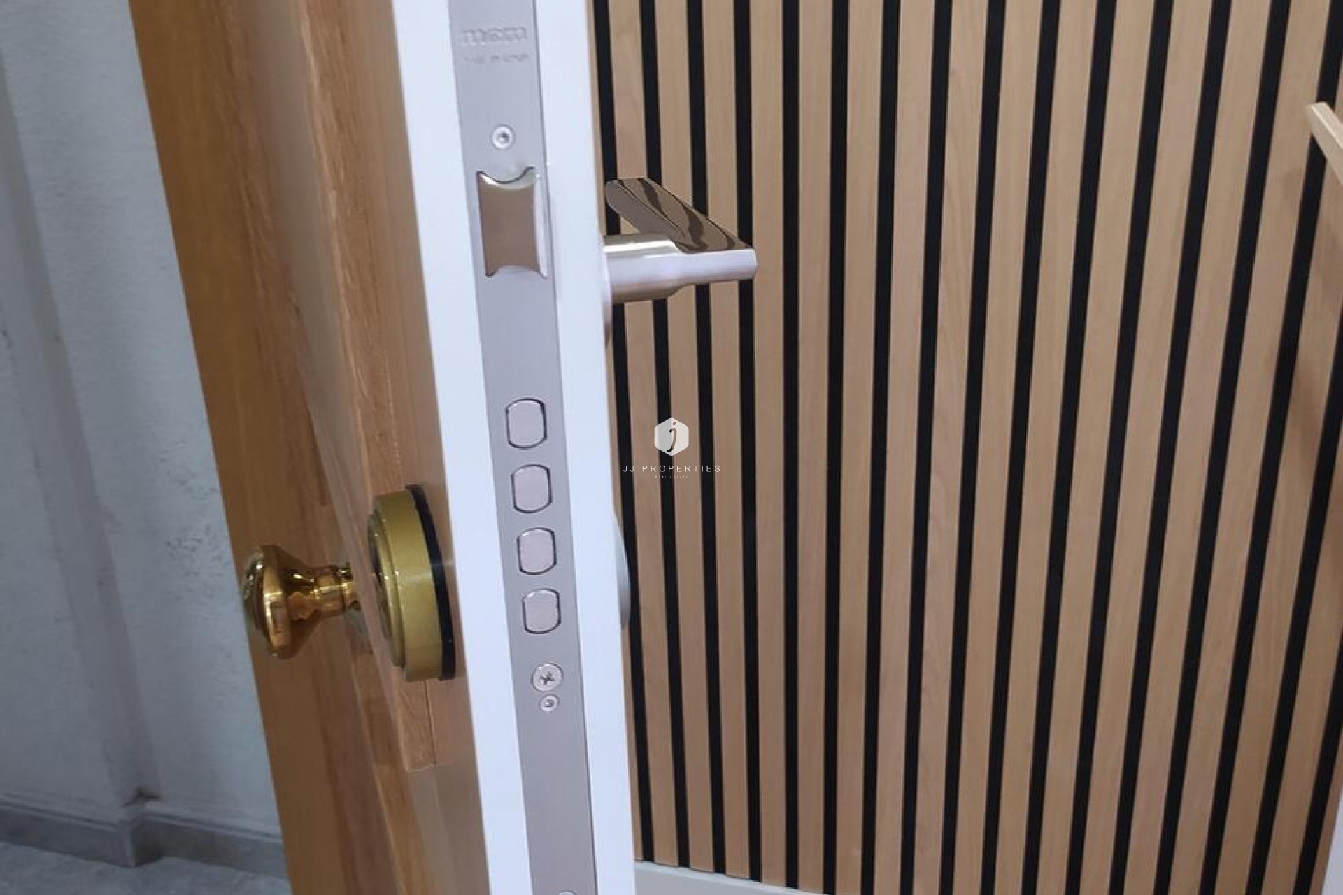 Segunda mano - Apartamento / piso -
Torrevieja - PARQUE DE LAS NACIONES