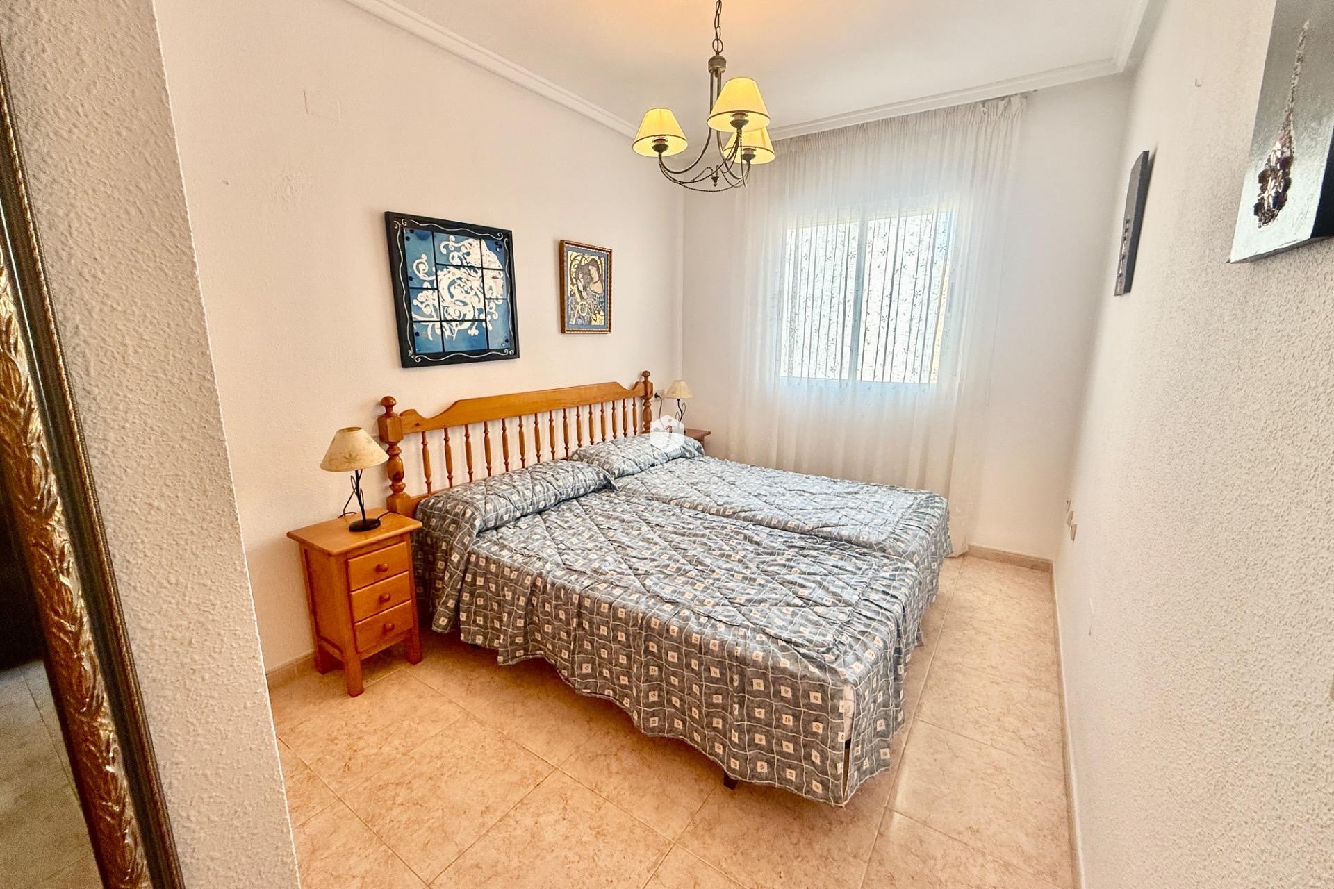 Segunda mano - Apartamento / piso -
Torrevieja - PARQUE DE LAS NACIONES