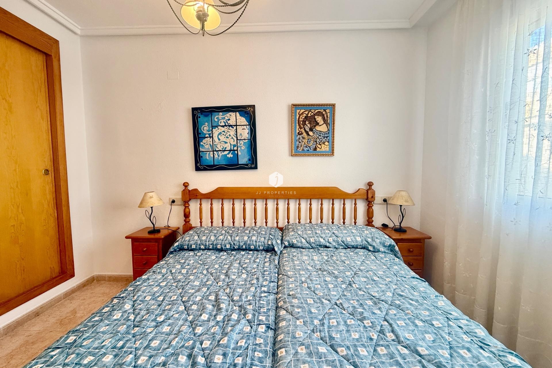 Segunda mano - Apartamento / piso -
Torrevieja - PARQUE DE LAS NACIONES