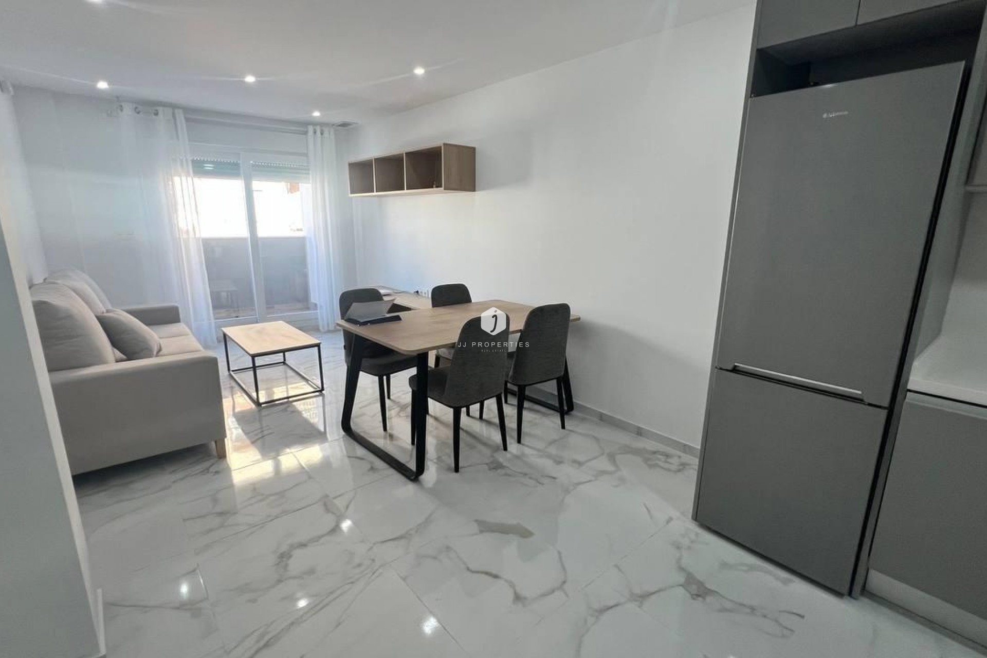 Segunda mano - Apartamento / piso -
Torrevieja - PARQUE DE LAS NACIONES