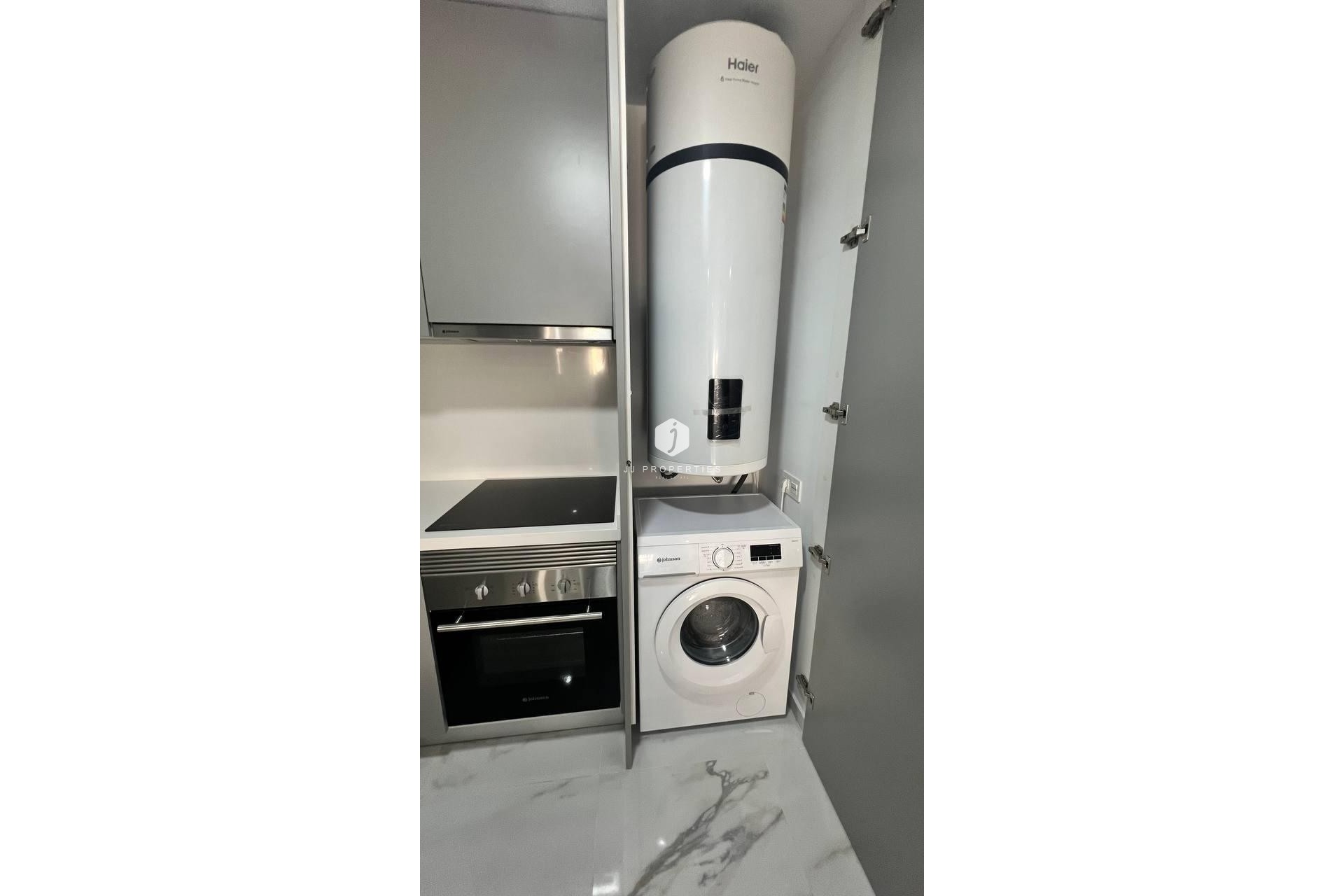 Segunda mano - Apartamento / piso -
Torrevieja - PARQUE DE LAS NACIONES