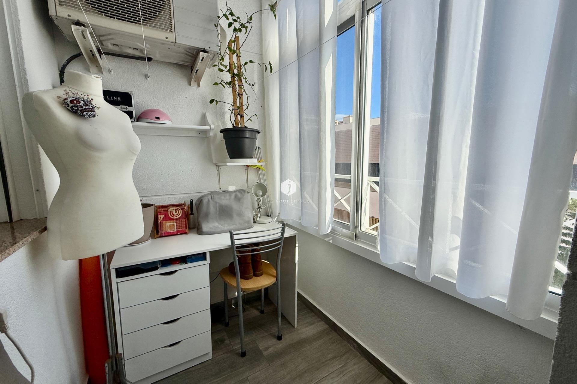 Segunda mano - Apartamento / piso -
Torrevieja - PARQUE DE LAS NACIONES