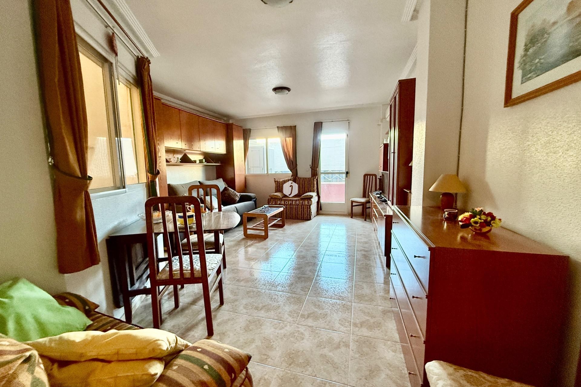 Segunda mano - Apartamento / piso -
Torrevieja - PARQUE DE LAS NACIONES