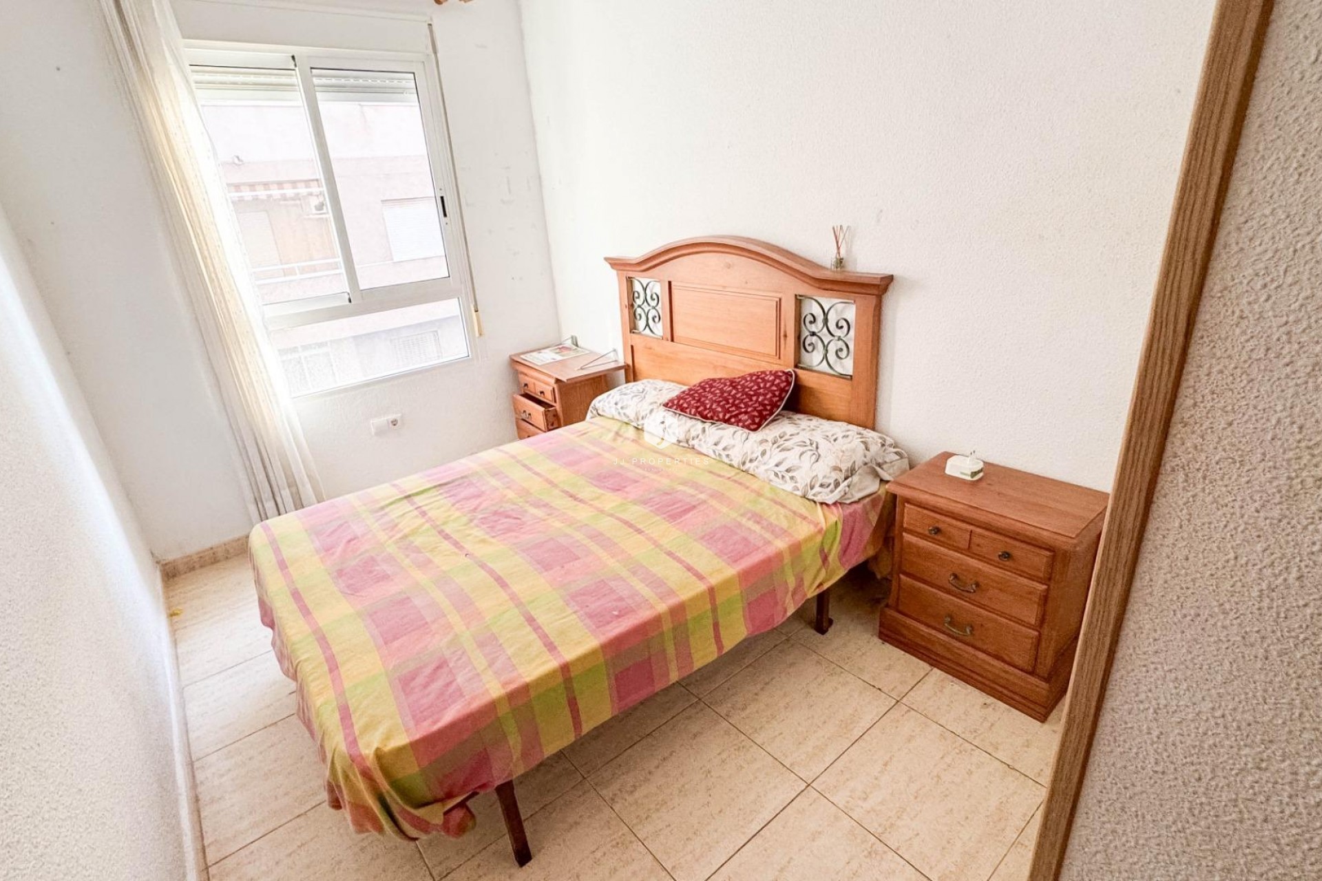 Segunda mano - Apartamento / piso -
Torrevieja - PARQUE DE LAS NACIONES