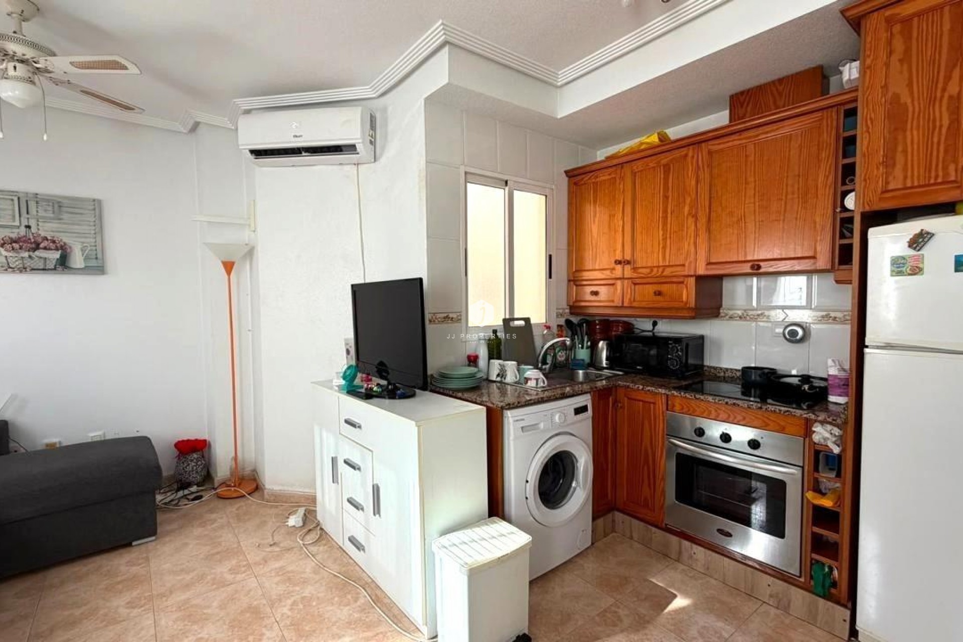 Segunda mano - Apartamento / piso -
Torrevieja - PARQUE DE LAS NACIONES