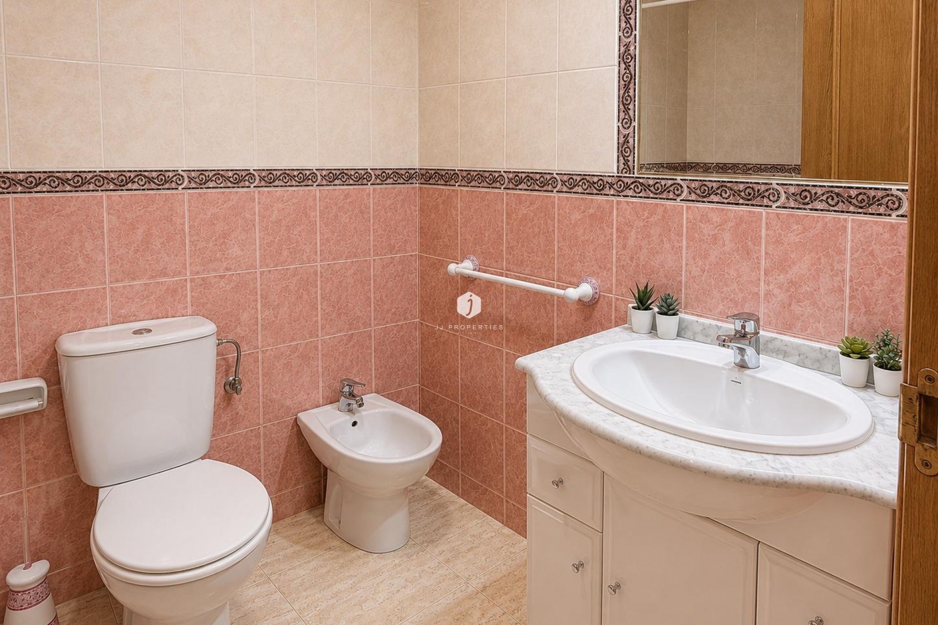 Segunda mano - Apartamento / piso -
Torrevieja - PARQUE DE LAS NACIONES