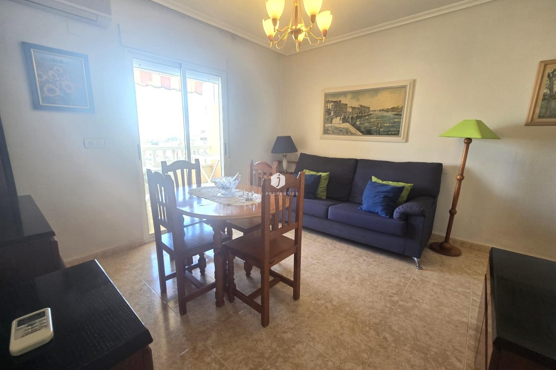 Segunda mano - Apartamento / piso -
Torrevieja - Parque las naciones