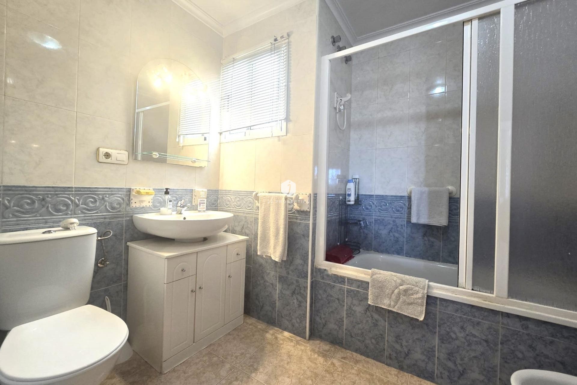 Segunda mano - Apartamento / piso -
Torrevieja - Parque las naciones