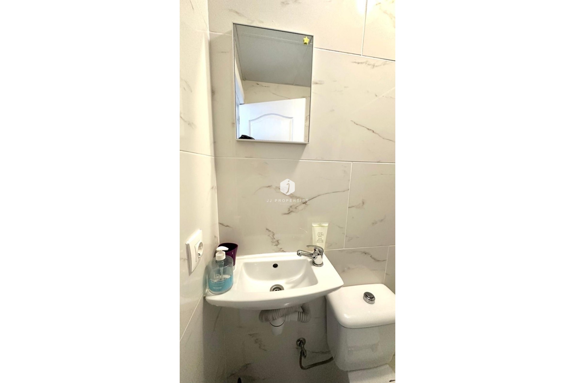 Segunda mano - Apartamento / piso -
Torrevieja - Paseo maritimo