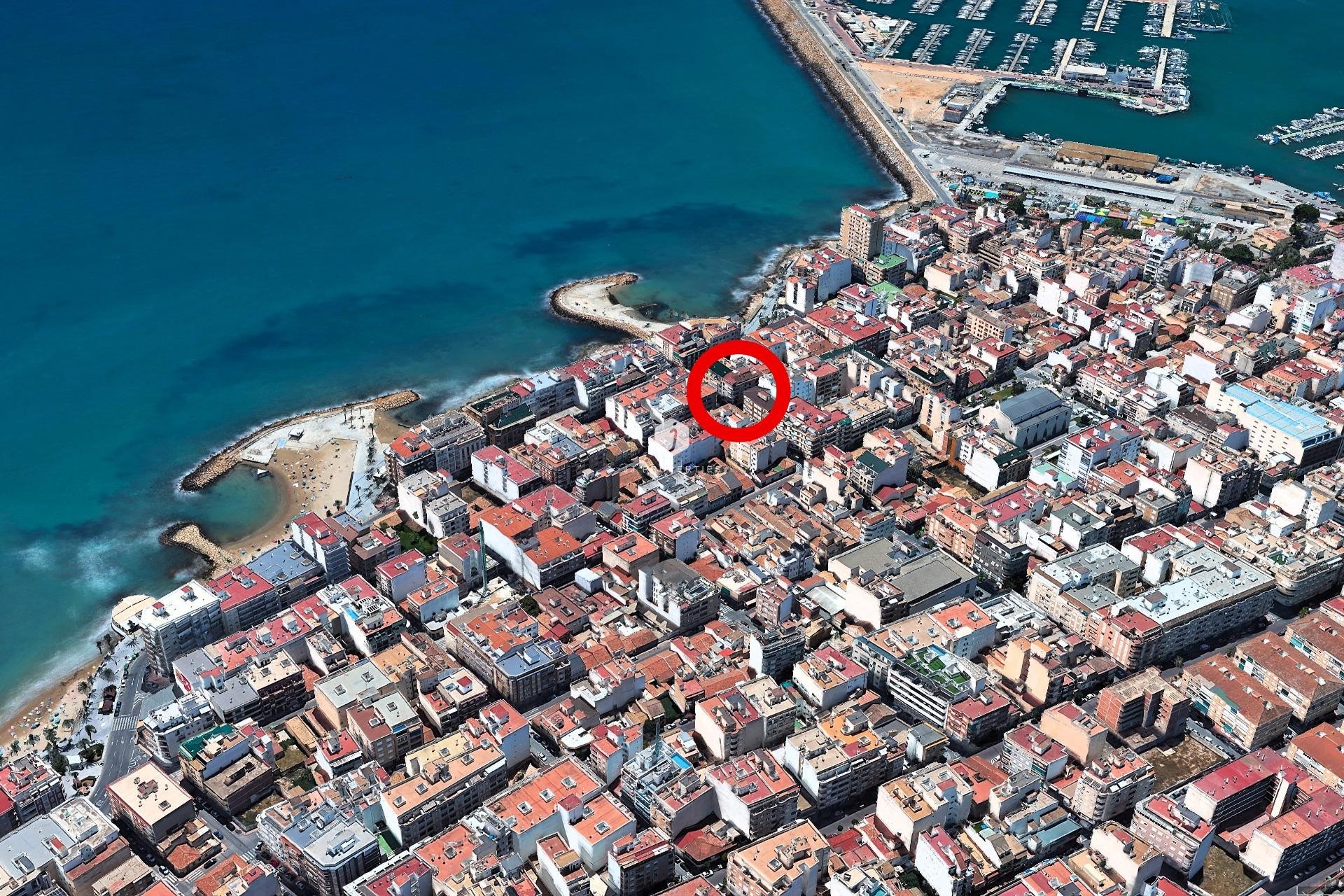 Segunda mano - Apartamento / piso -
Torrevieja - Paseo maritimo