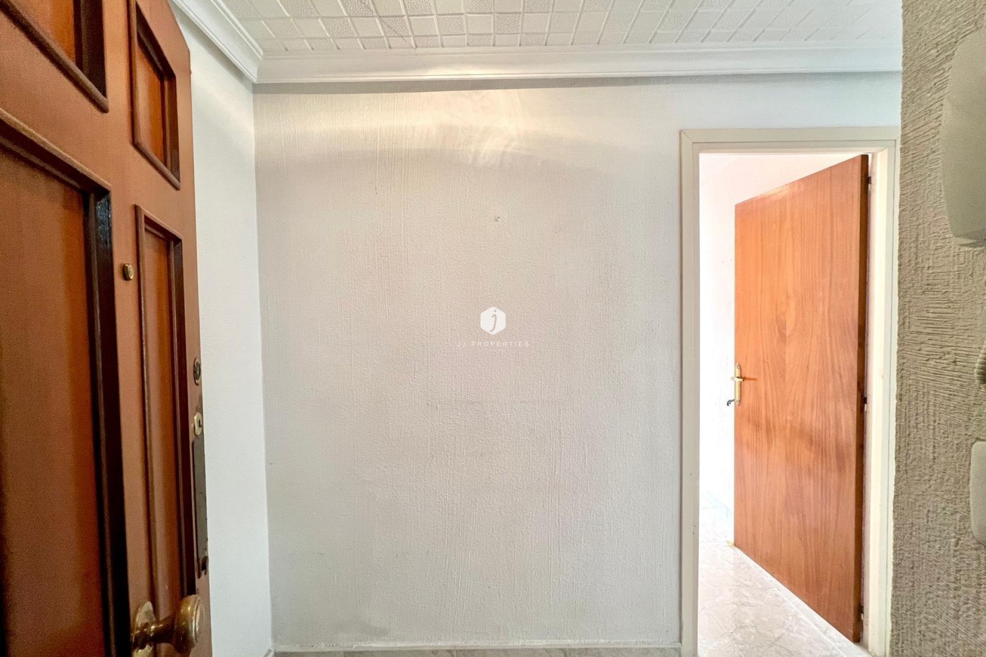 Segunda mano - Apartamento / piso -
Torrevieja - Paseo maritimo