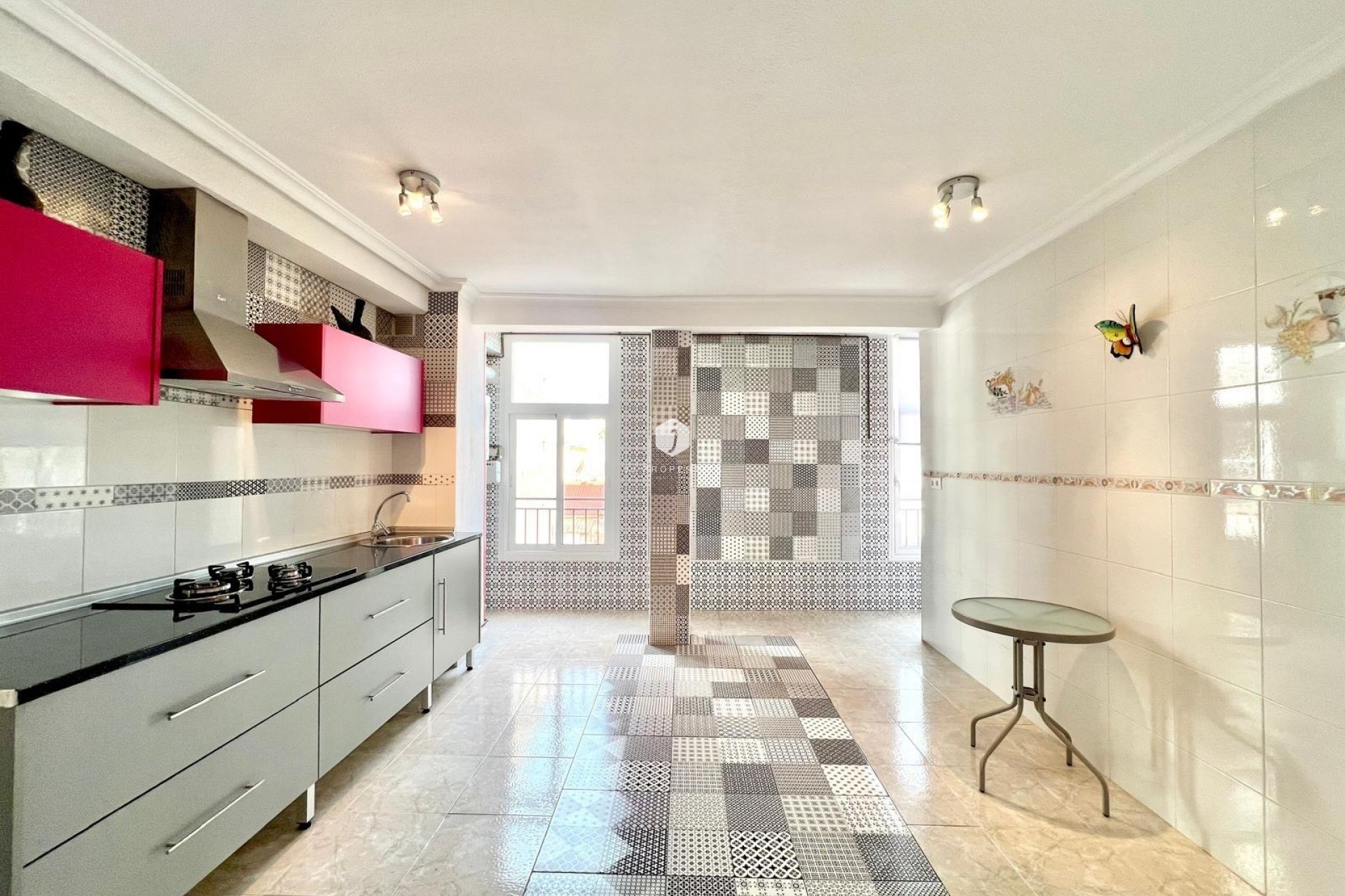 Segunda mano - Apartamento / piso -
Torrevieja - Paseo maritimo