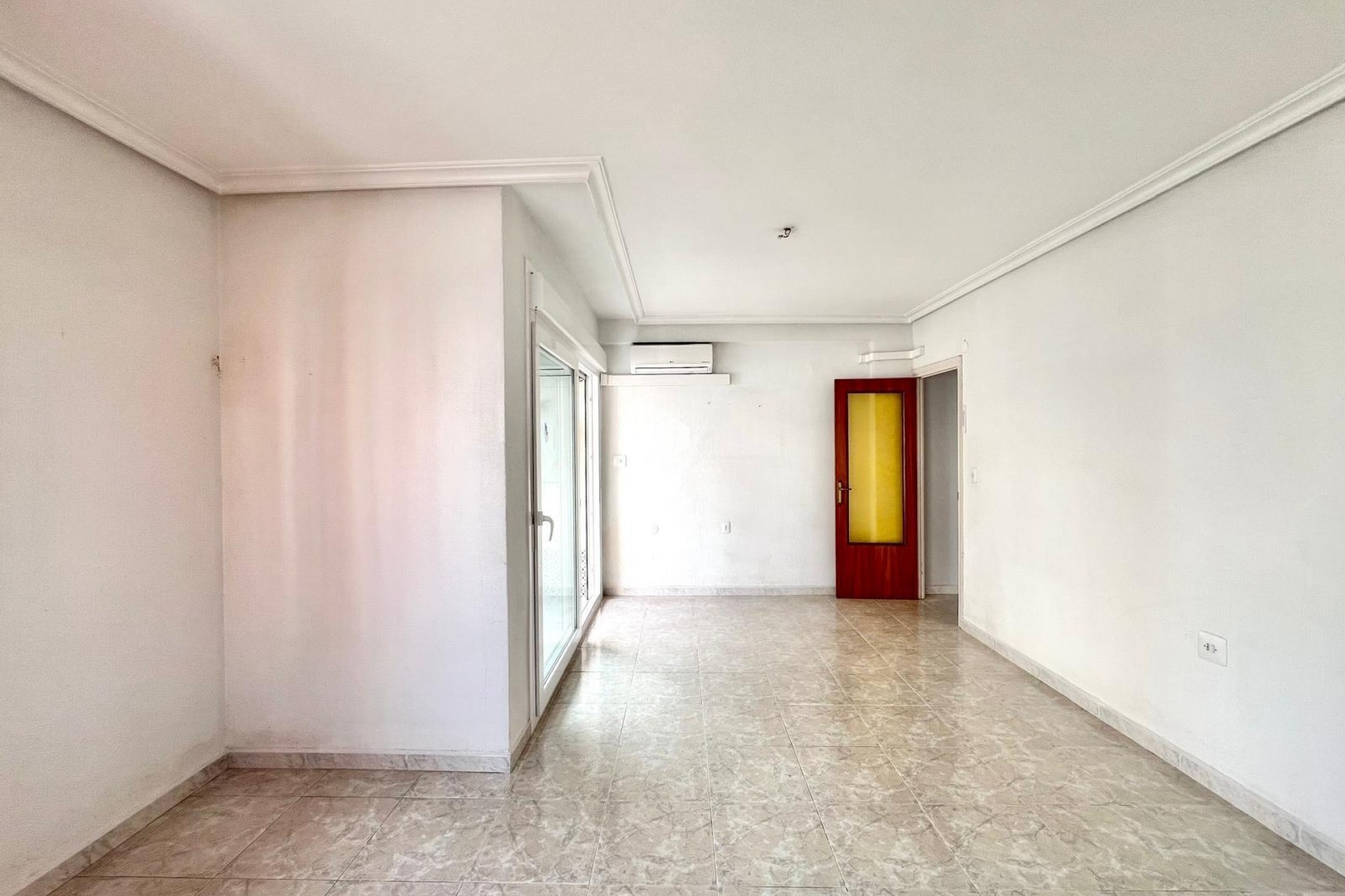 Segunda mano - Apartamento / piso -
Torrevieja - Paseo maritimo