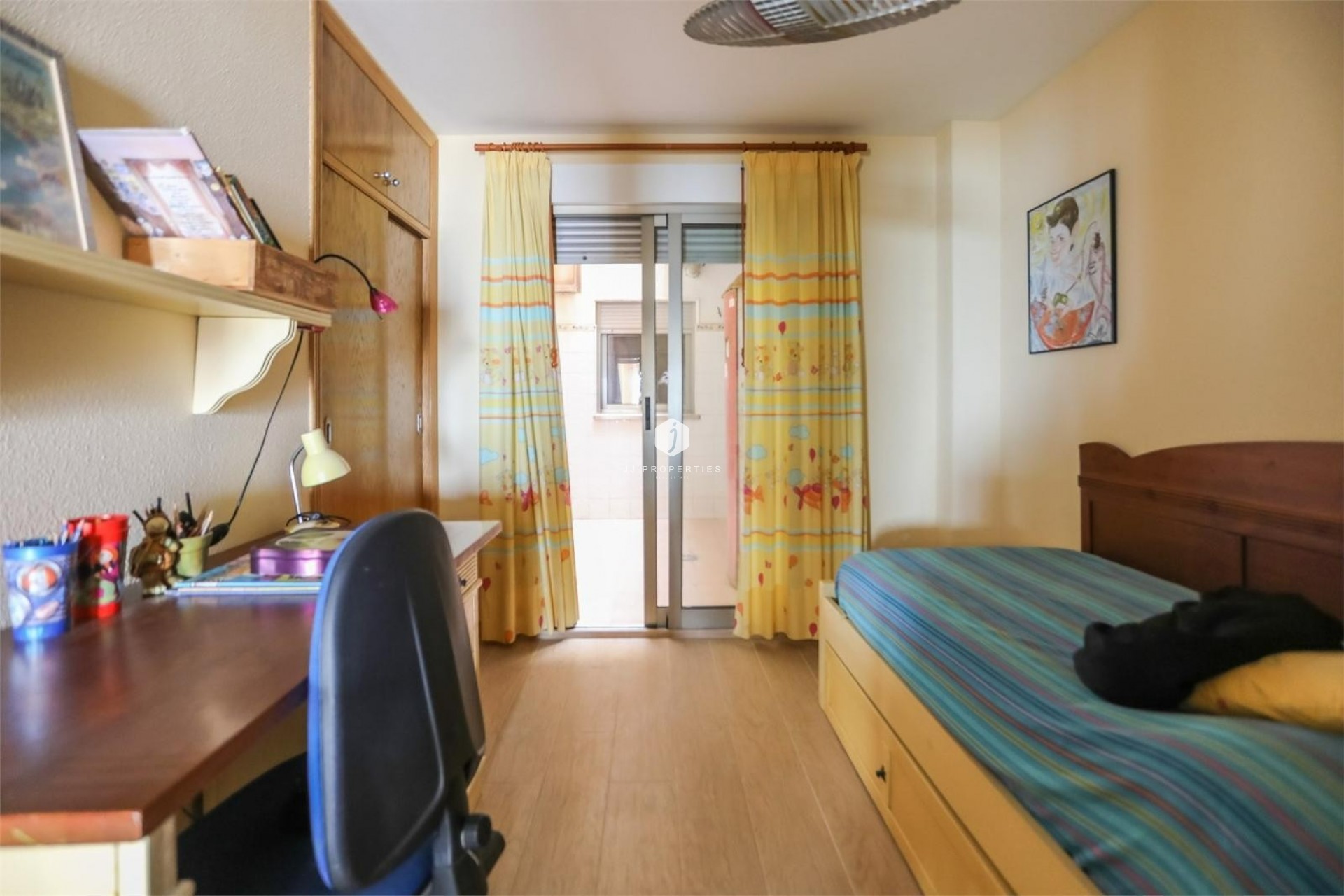 Segunda mano - Apartamento / piso -
Torrevieja - Playa de los locos