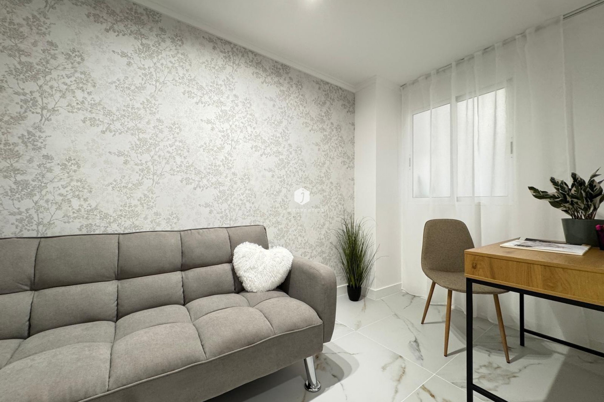 Segunda mano - Apartamento / piso -
Torrevieja - Playa de los Locos