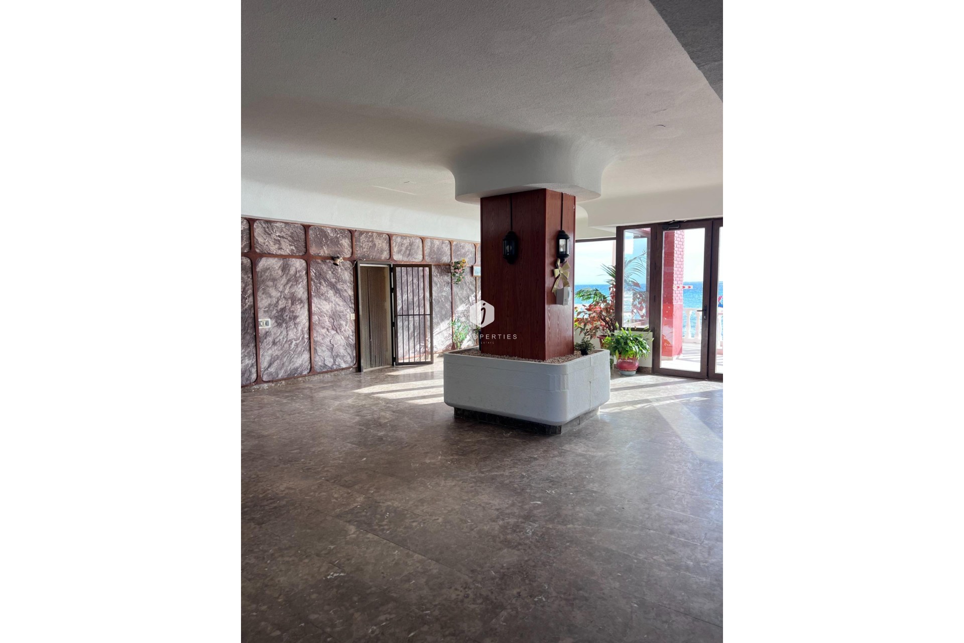 Segunda mano - Apartamento / piso -
Torrevieja - Playa de los Locos