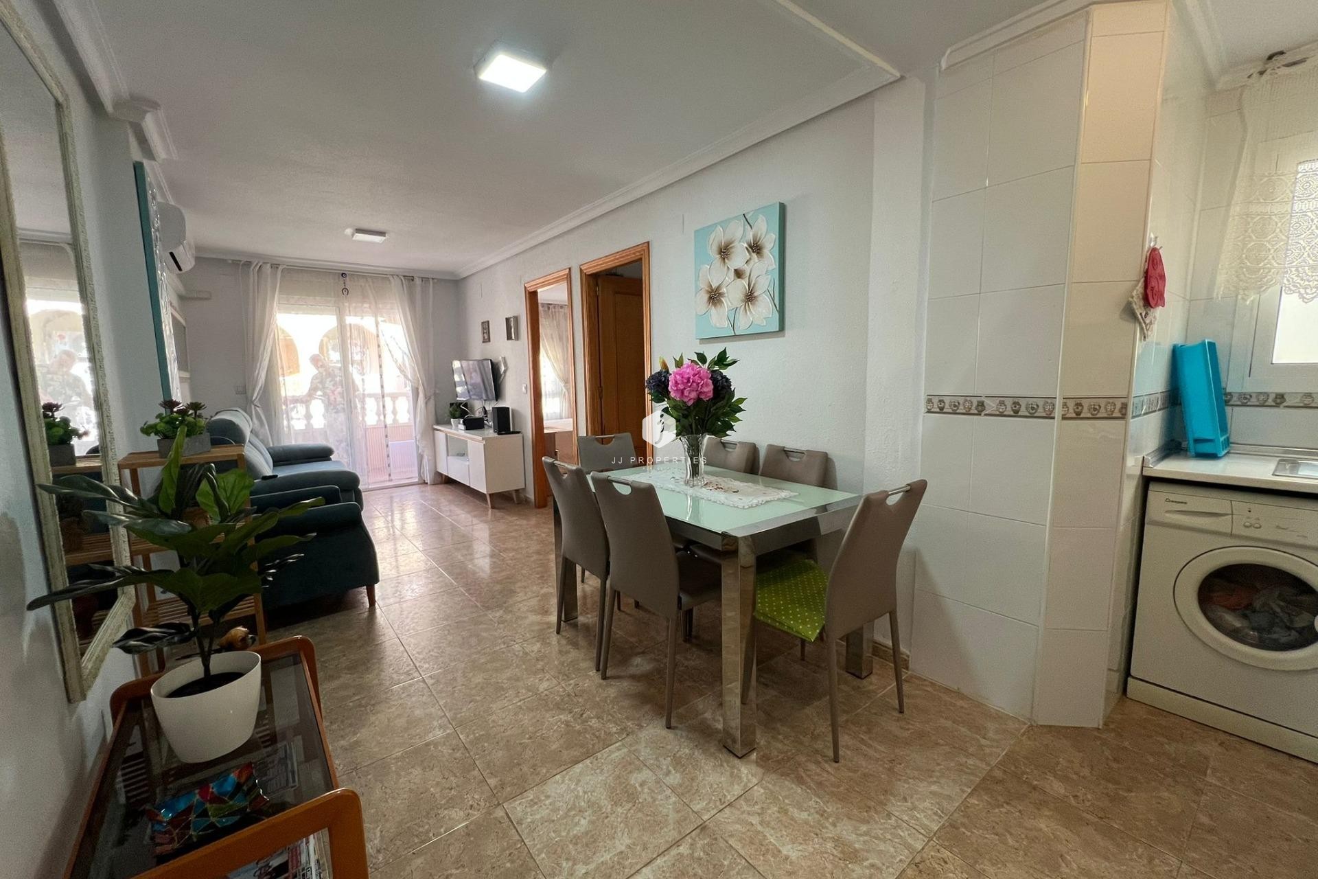 Segunda mano - Apartamento / piso -
Torrevieja - Playa de los Locos