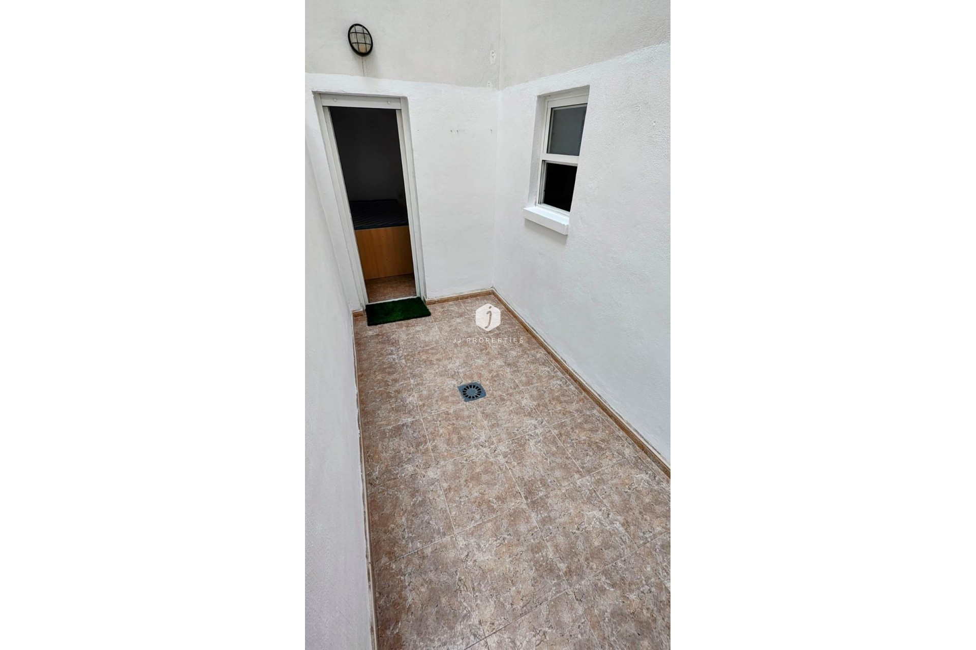 Segunda mano - Apartamento / piso -
Torrevieja - Playa de los Locos