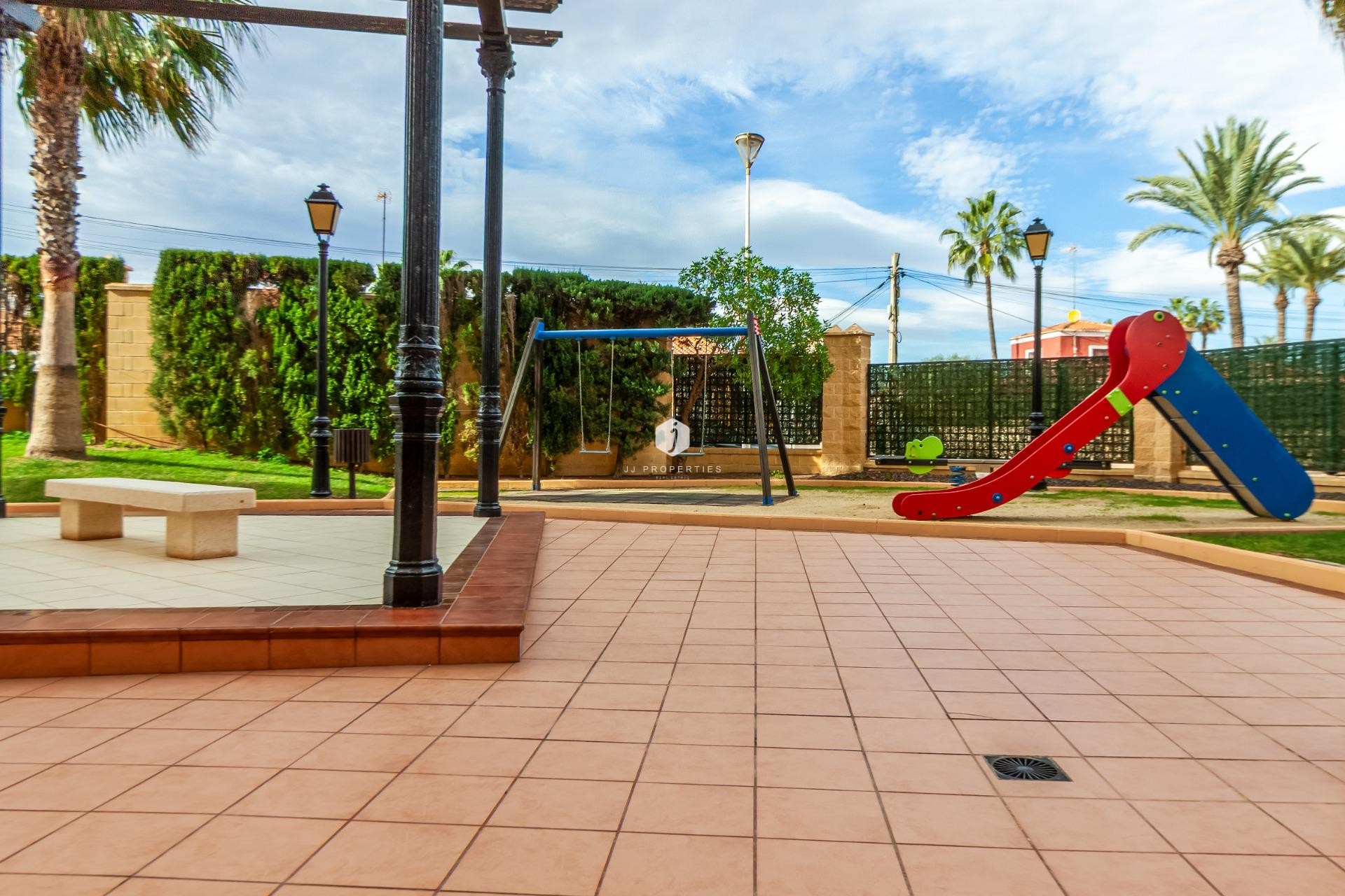 Segunda mano - Apartamento / piso -
Torrevieja - Playa de los Locos