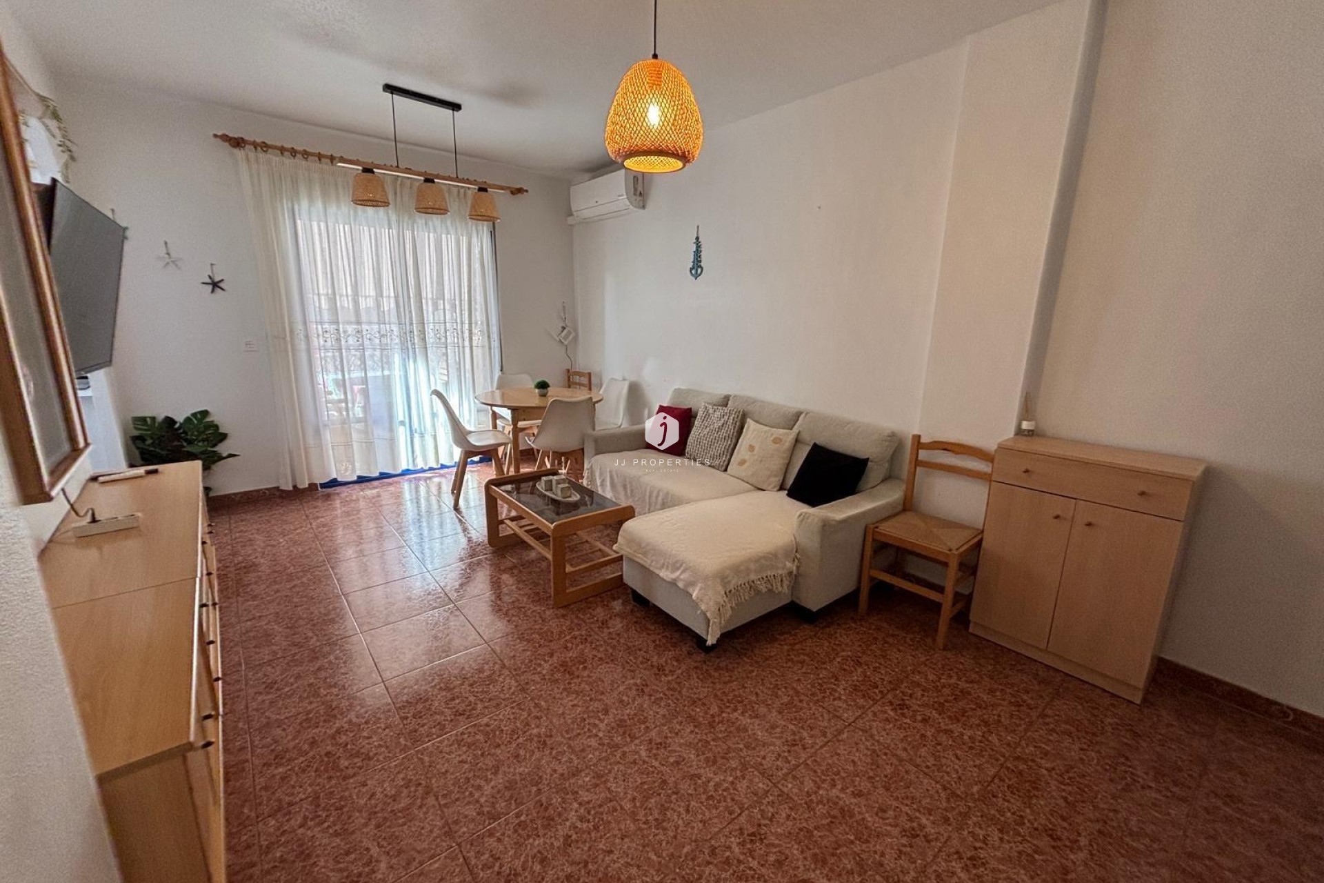 Segunda mano - Apartamento / piso -
Torrevieja - Playa de los Locos