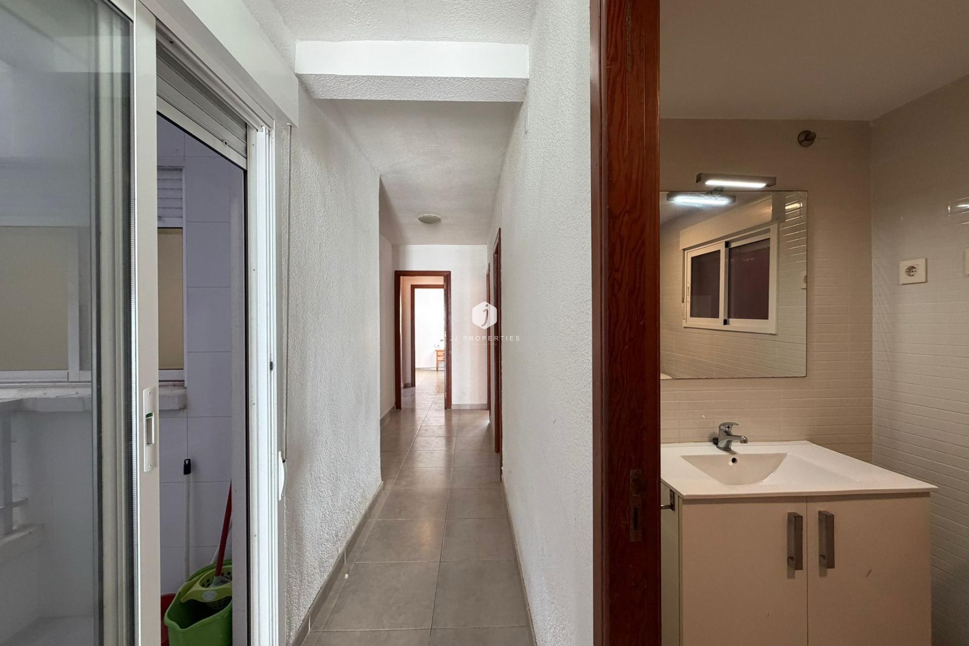 Segunda mano - Apartamento / piso -
Torrevieja - Playa de los Locos