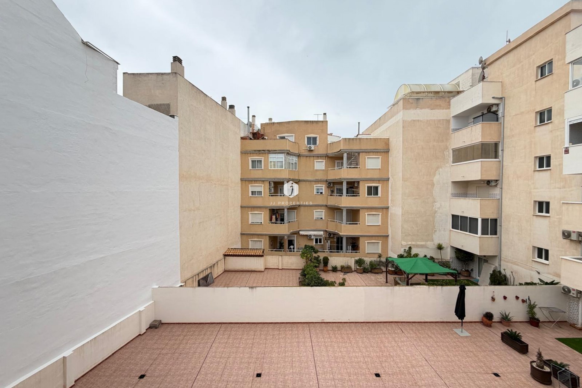Segunda mano - Apartamento / piso -
Torrevieja - Playa de los Locos