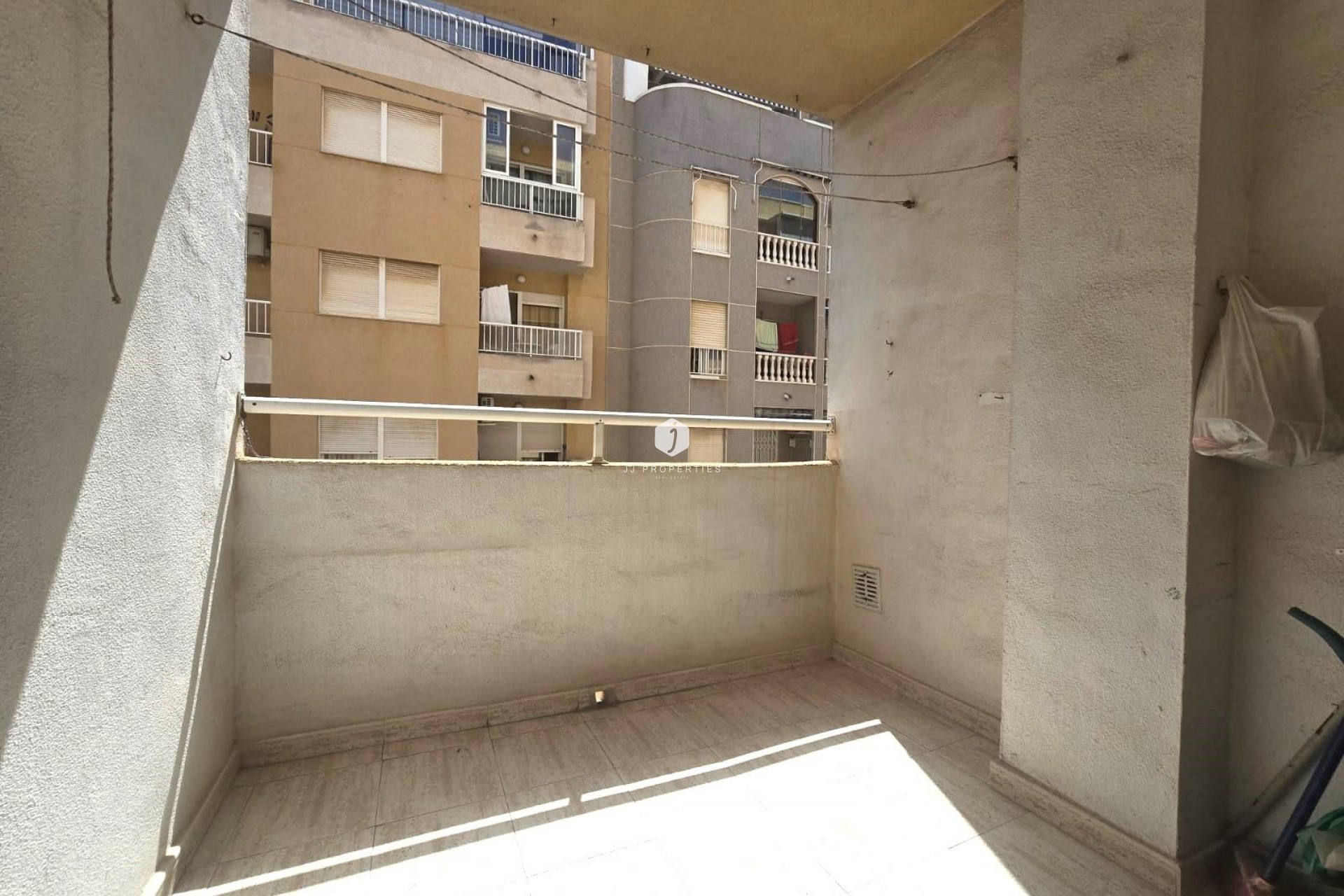 Segunda mano - Apartamento / piso -
Torrevieja - Playa de los Locos