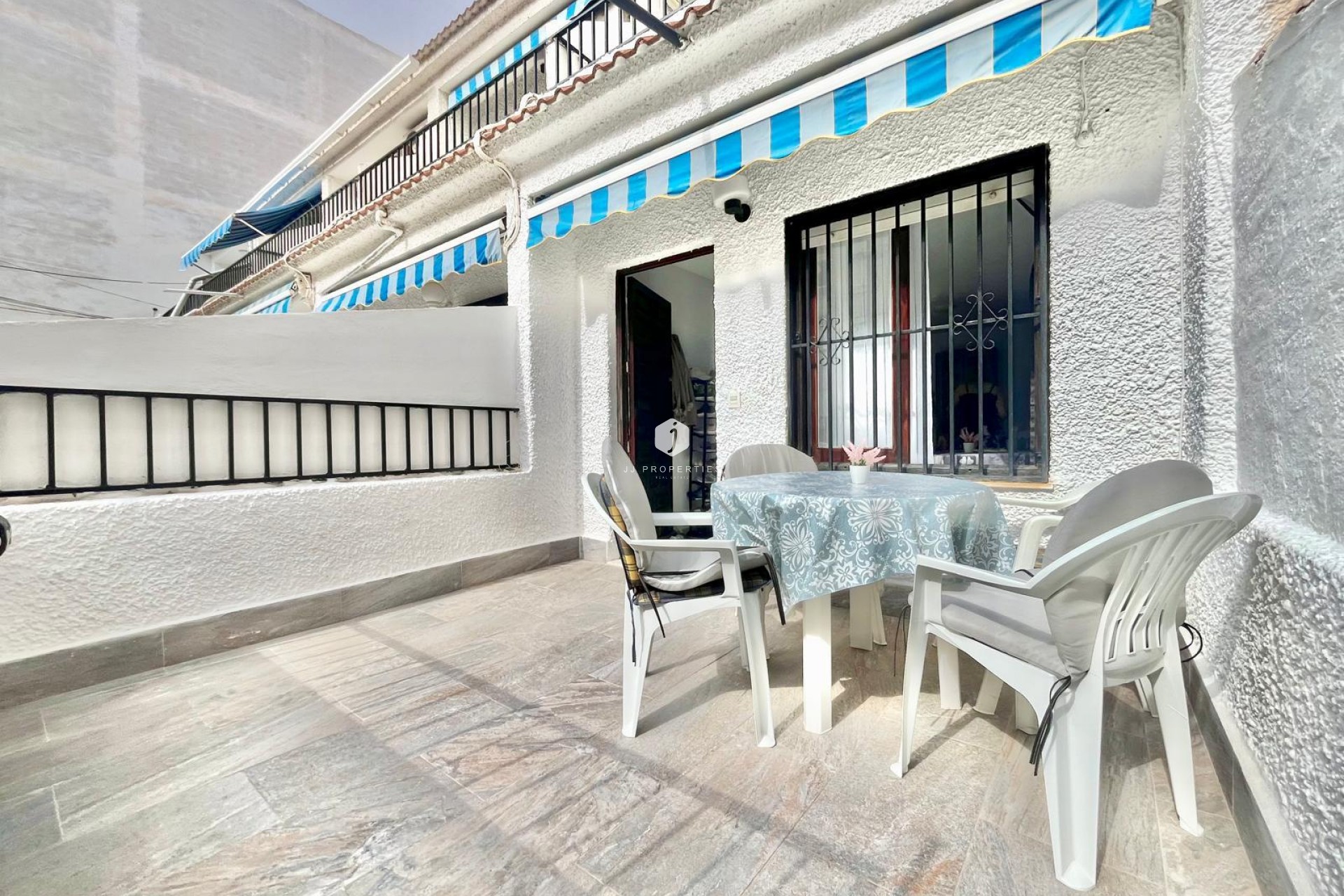 Segunda mano - Apartamento / piso -
Torrevieja - Playa de los Locos
