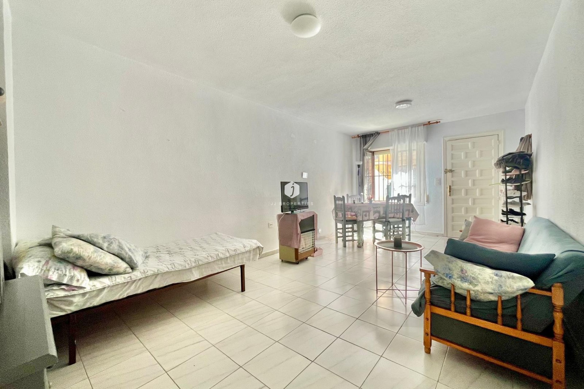 Segunda mano - Apartamento / piso -
Torrevieja - Playa de los Locos