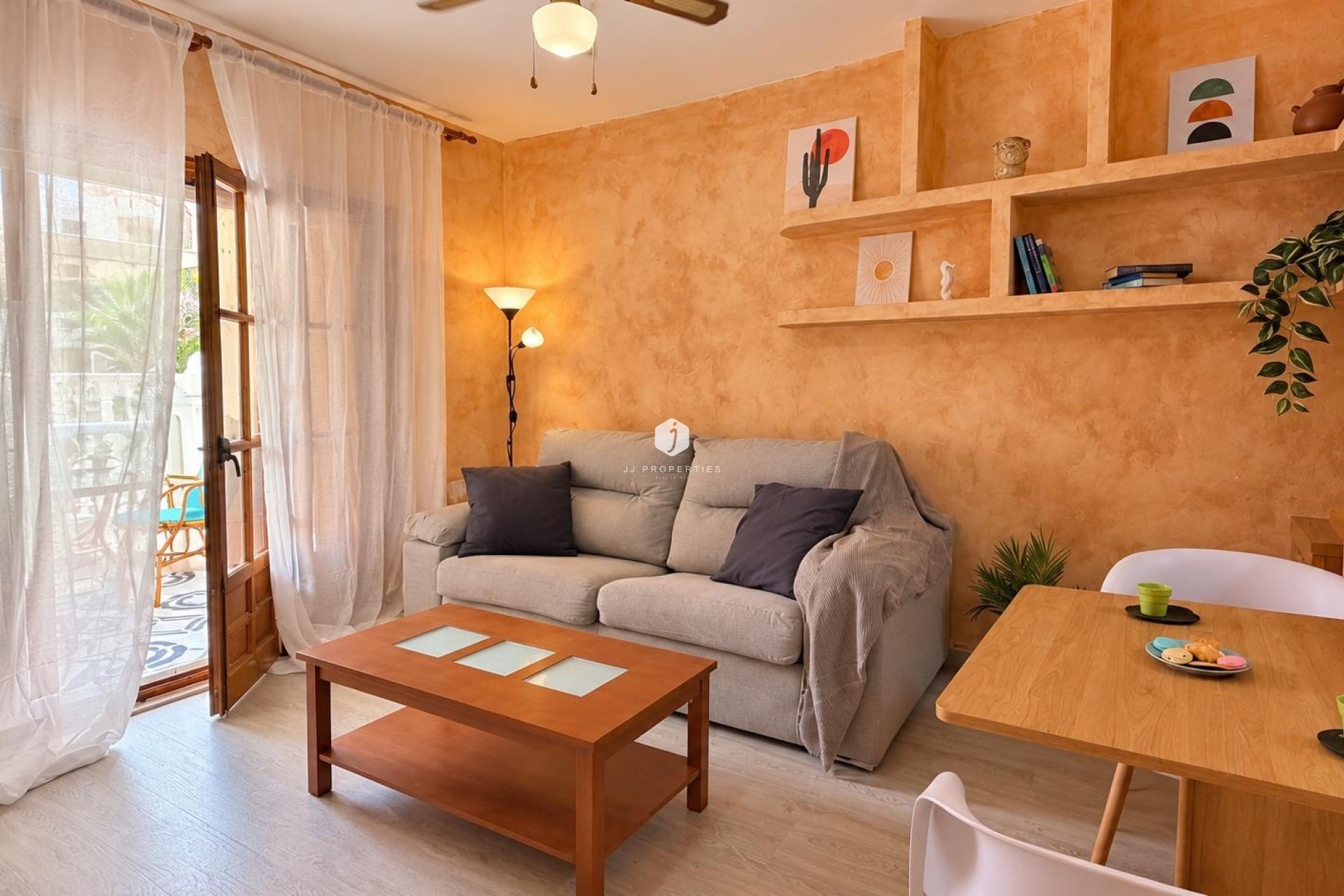 Segunda mano - Apartamento / piso -
Torrevieja - Playa de los Locos