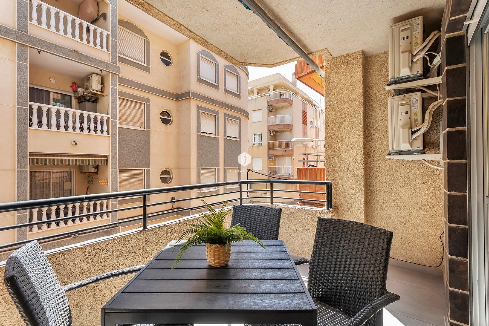 Segunda mano - Apartamento / piso -
Torrevieja - Playa de los Locos