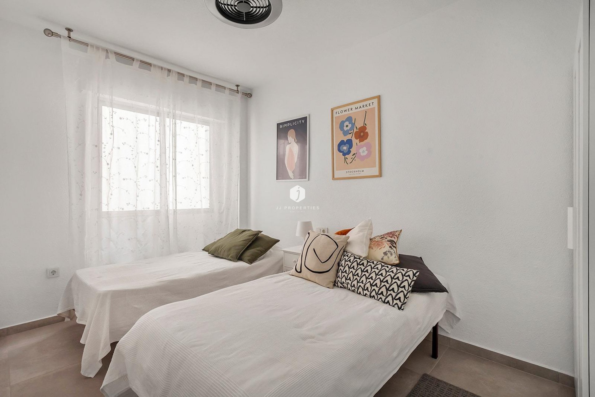 Segunda mano - Apartamento / piso -
Torrevieja - Playa de los Locos