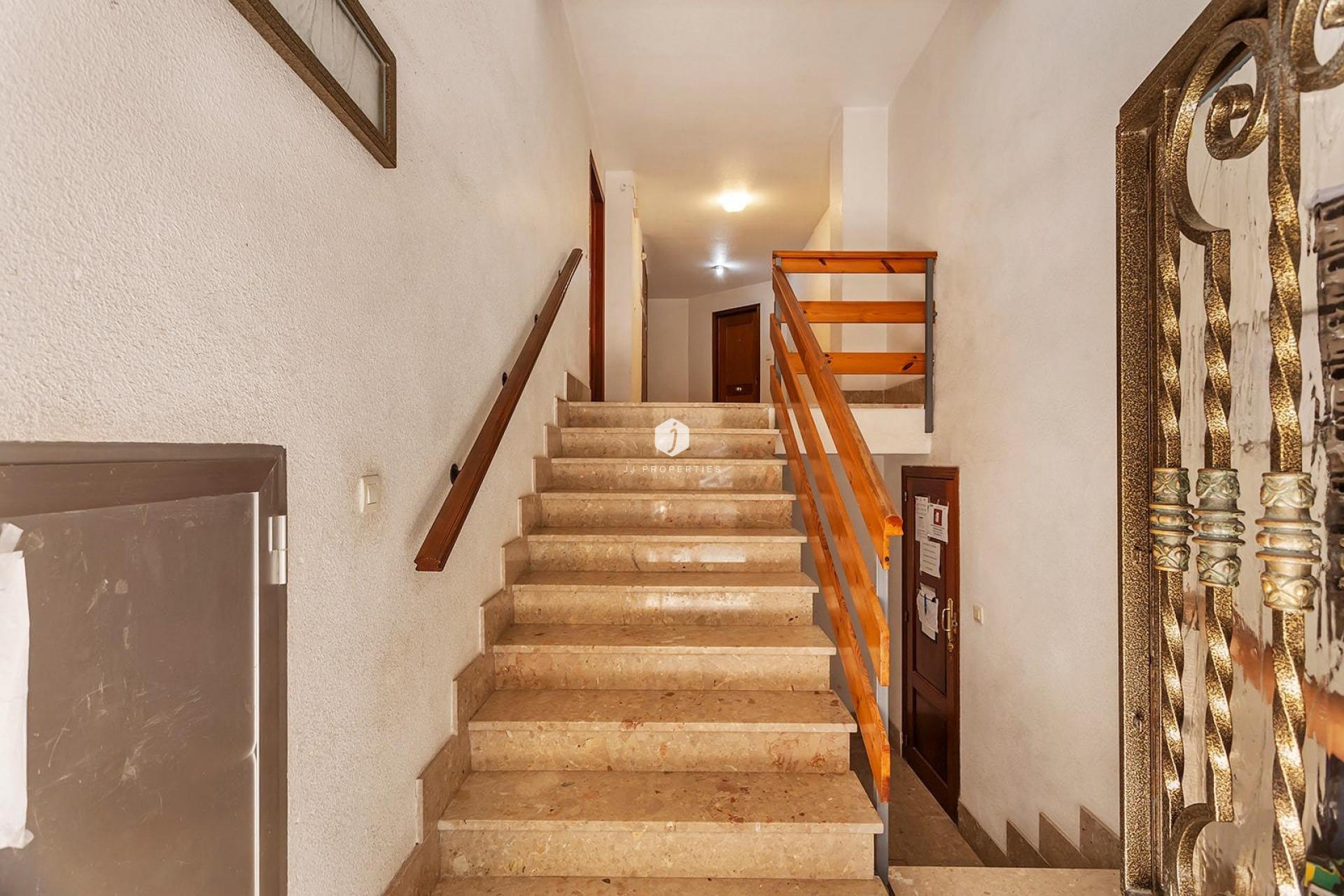 Segunda mano - Apartamento / piso -
Torrevieja - Playa de los Locos