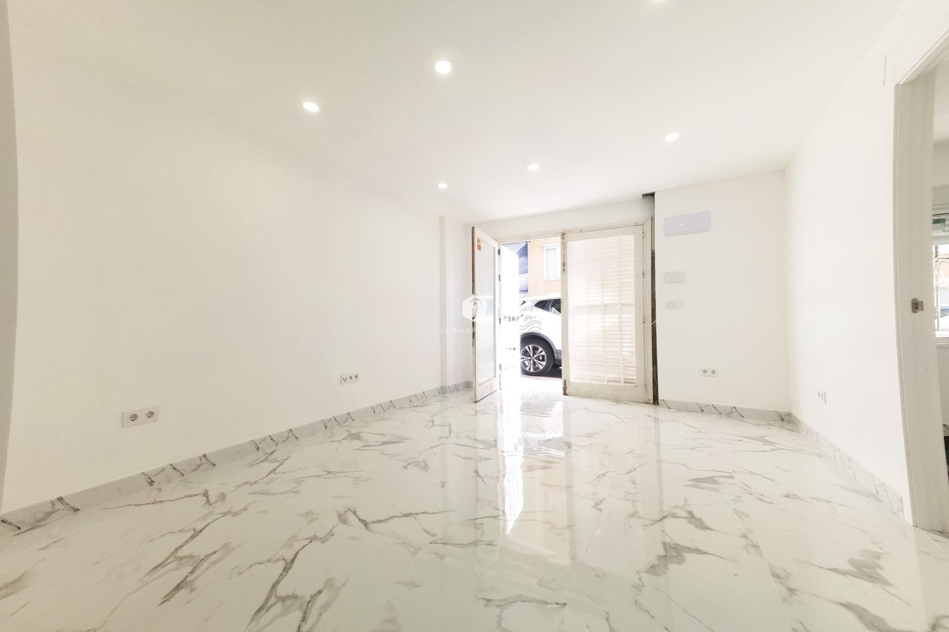 Segunda mano - Apartamento / piso -
Torrevieja - Playa de los Naufragos