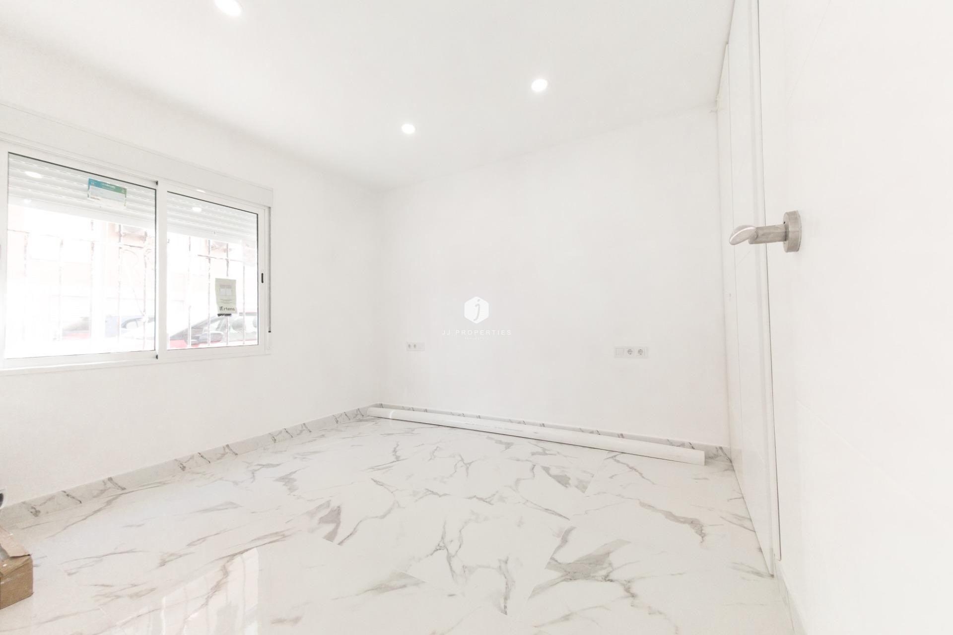 Segunda mano - Apartamento / piso -
Torrevieja - Playa de los Naufragos