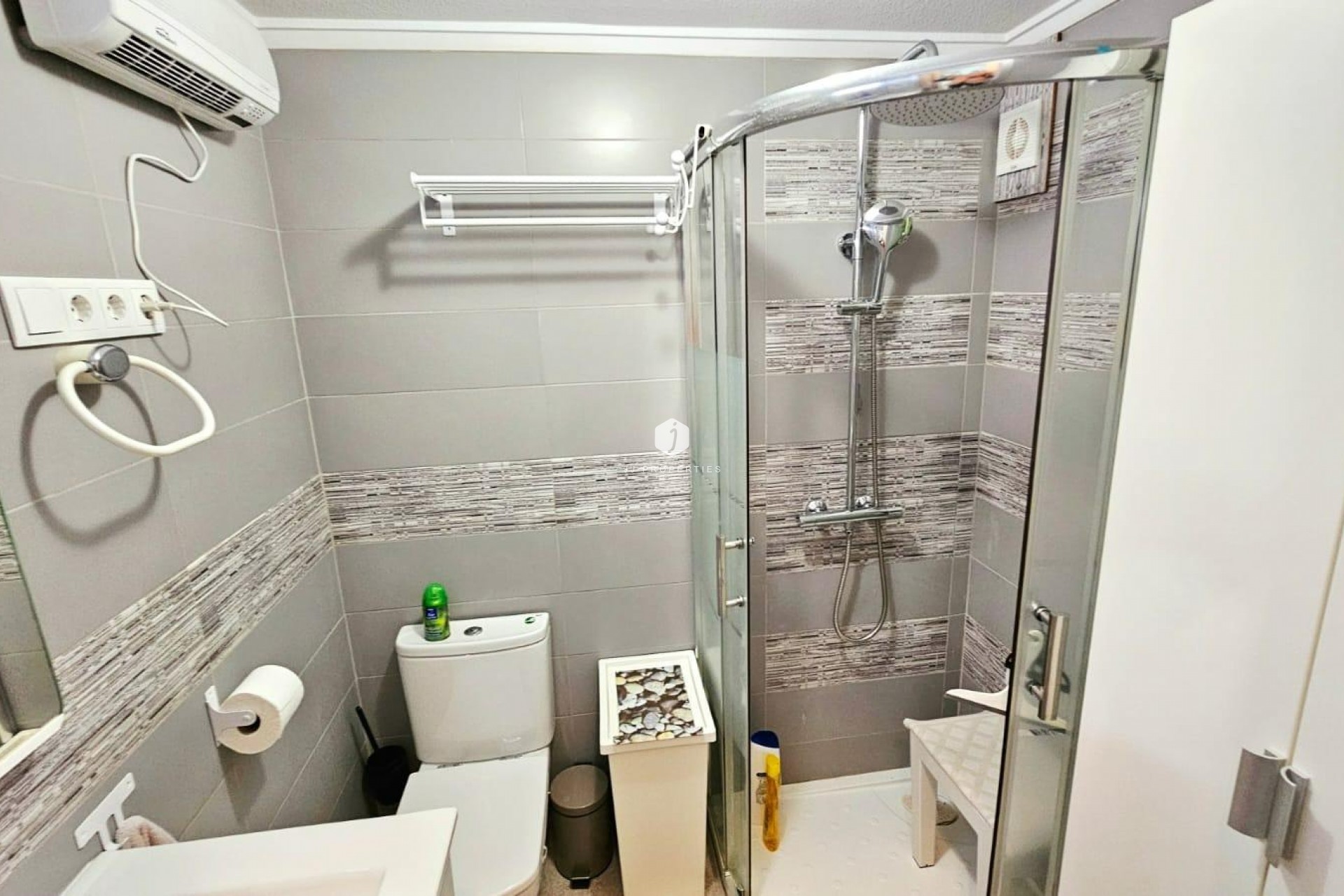 Segunda mano - Apartamento / piso -
Torrevieja - Playa de los Naufragos