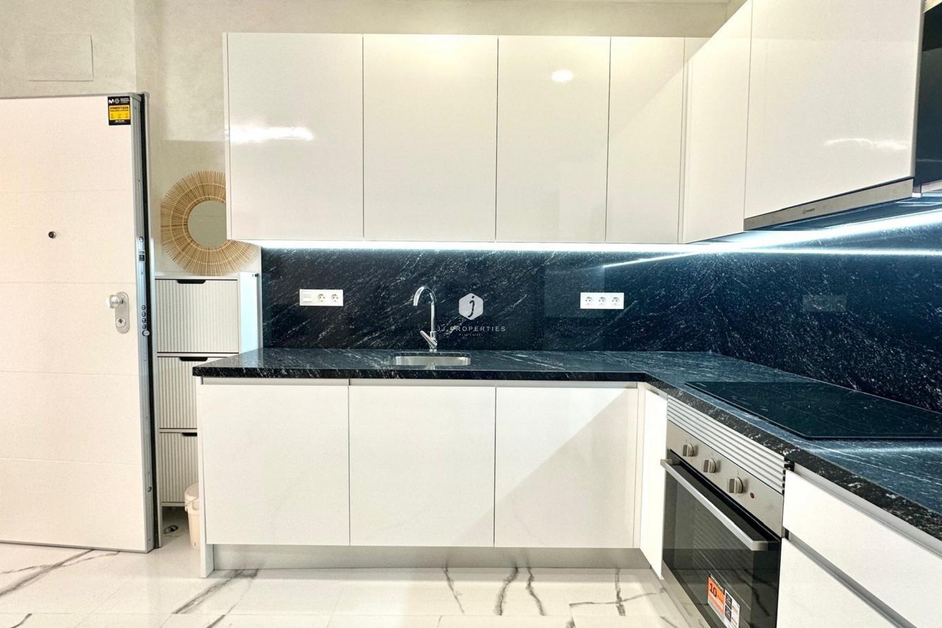 Segunda mano - Apartamento / piso -
Torrevieja - Playa del Cura