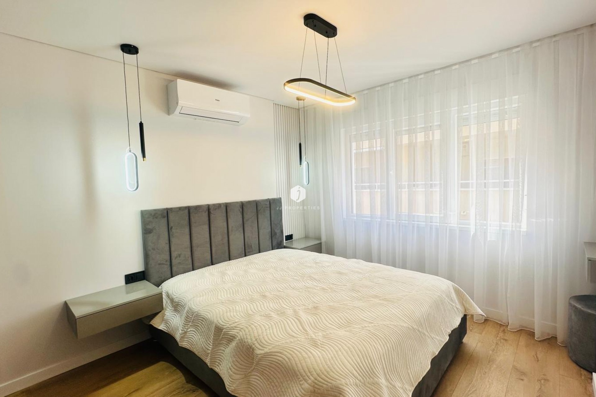 Segunda mano - Apartamento / piso -
Torrevieja - Playa del Cura