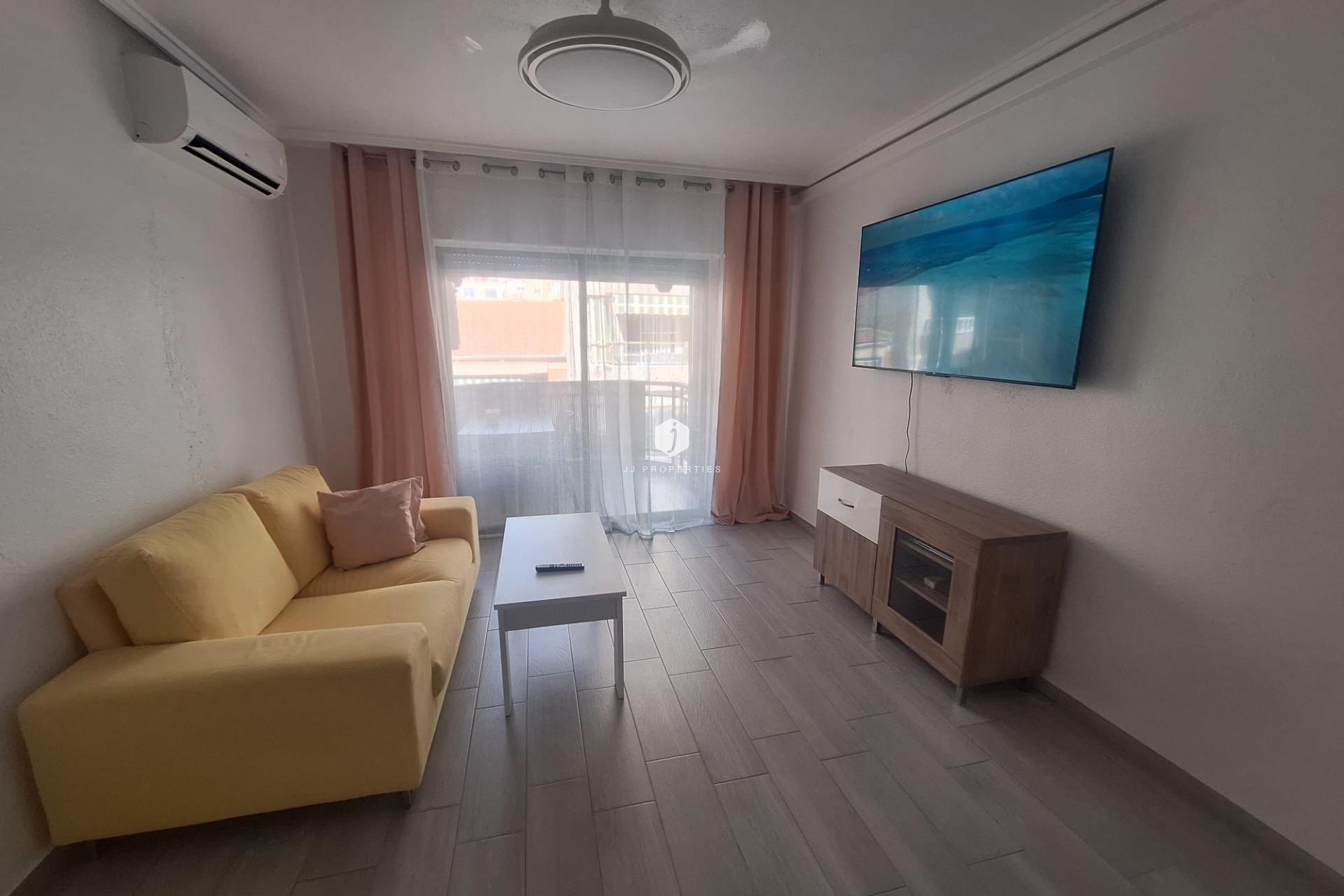 Segunda mano - Apartamento / piso -
Torrevieja - Playa del Cura