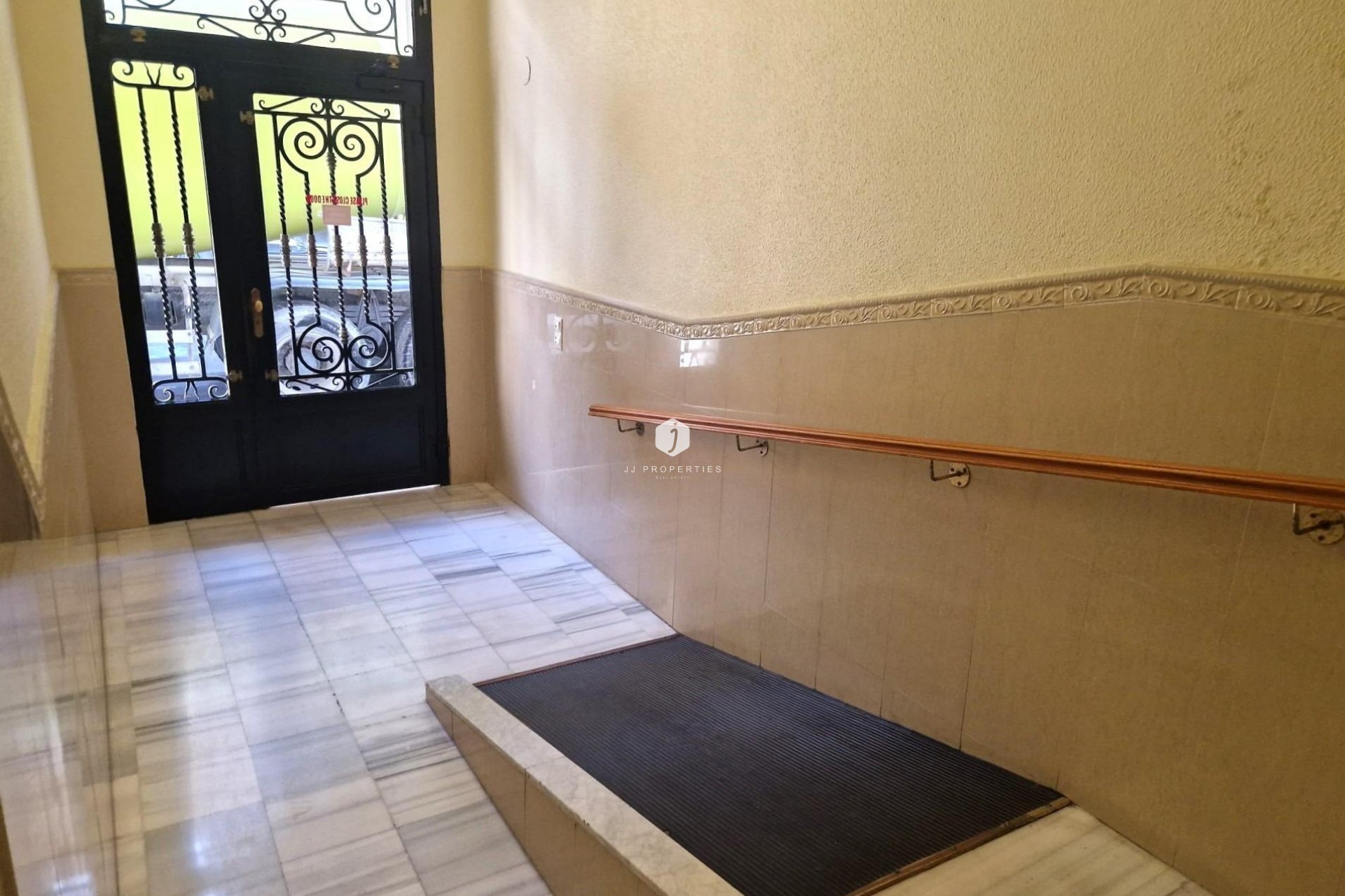 Segunda mano - Apartamento / piso -
Torrevieja - Playa del Cura