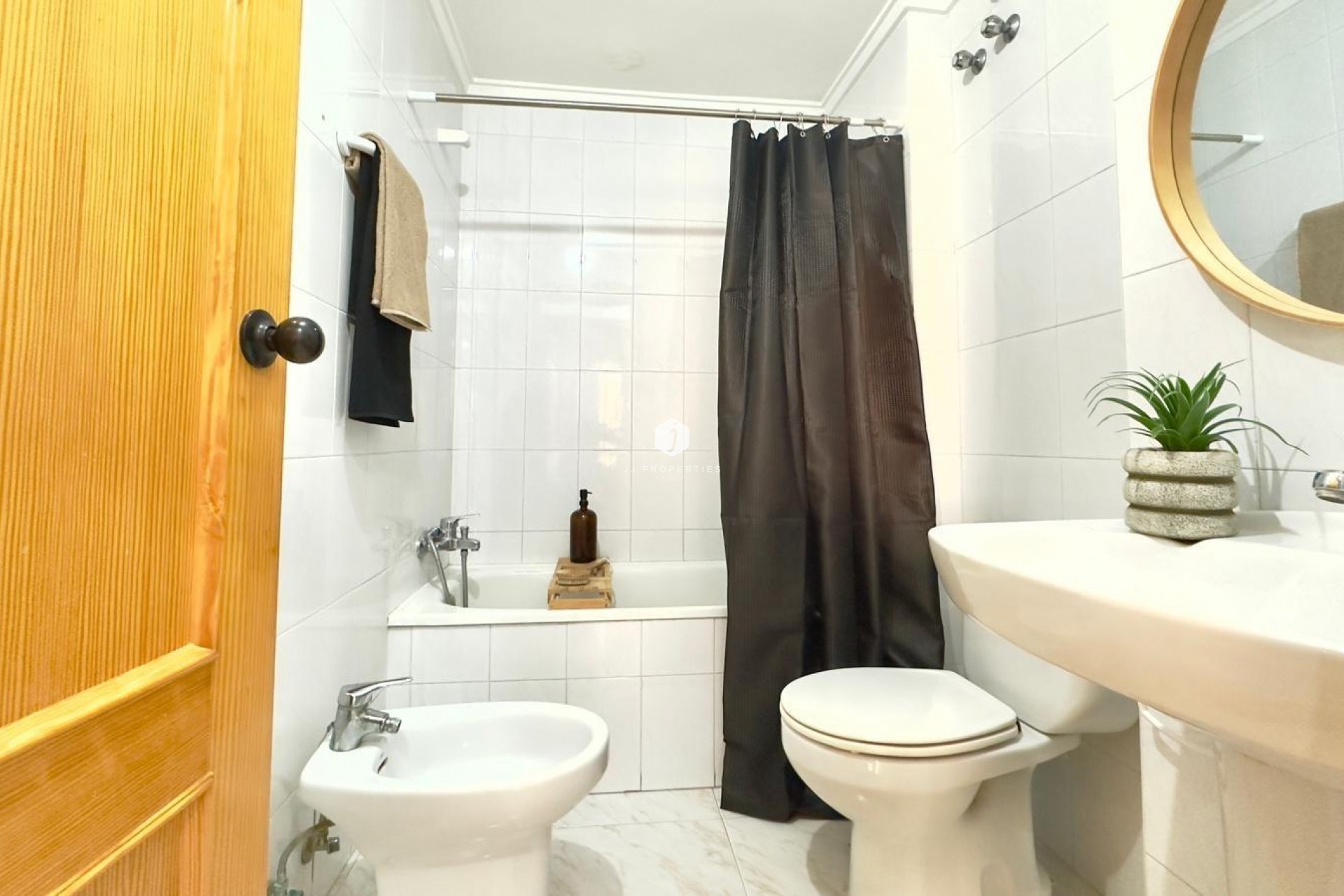 Segunda mano - Apartamento / piso -
Torrevieja - Playa del Cura