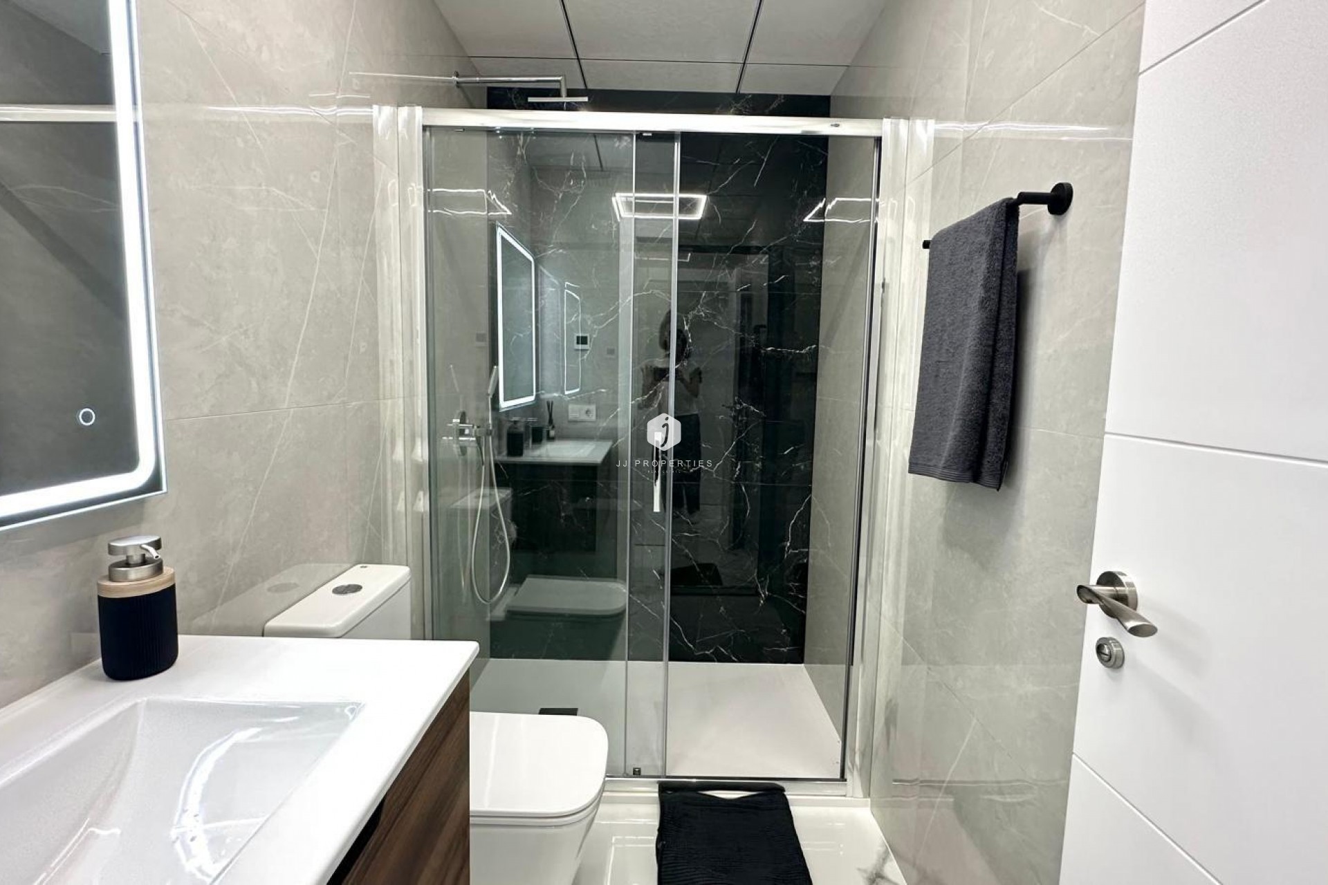 Segunda mano - Apartamento / piso -
Torrevieja - Playa del Cura