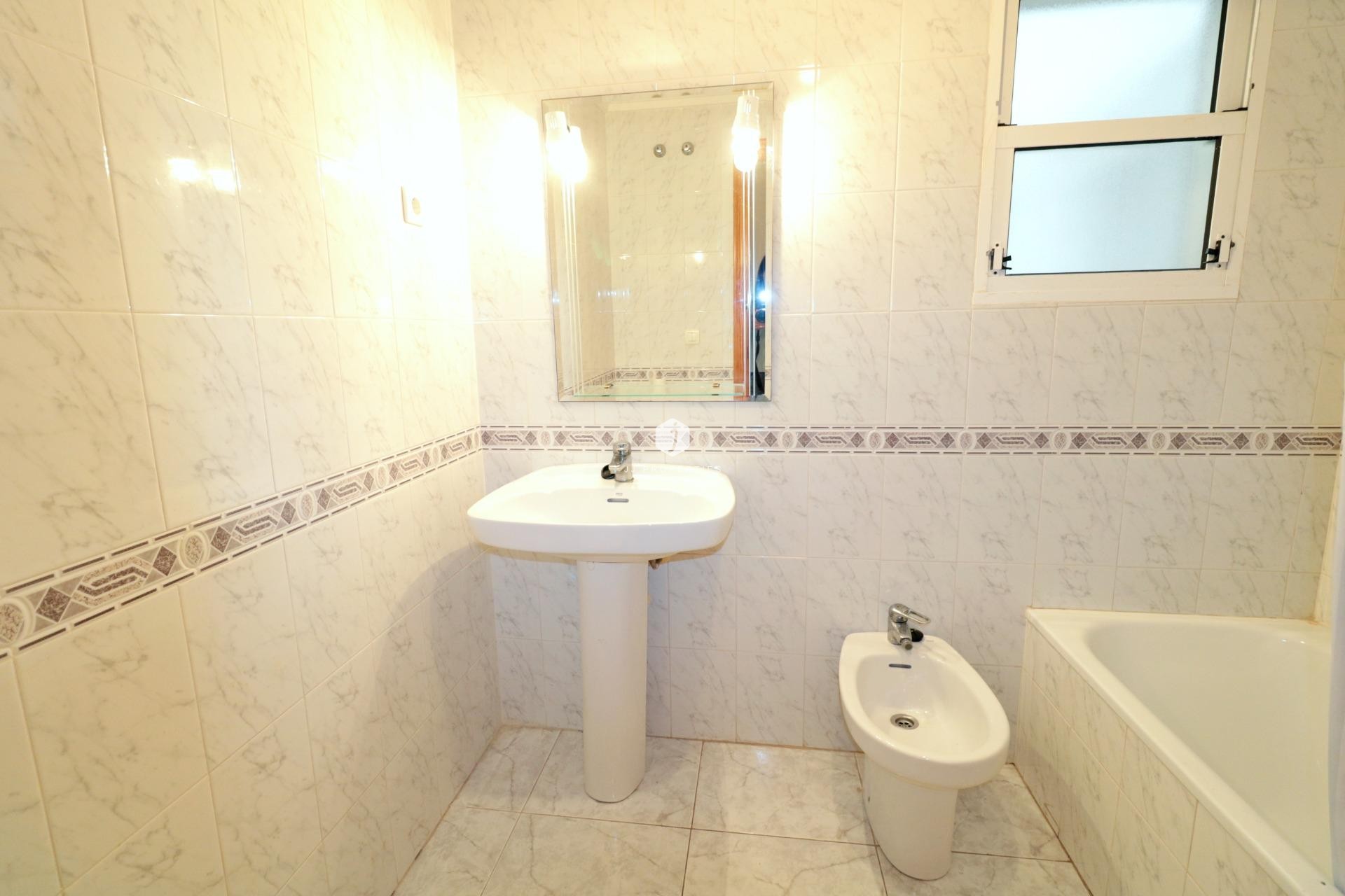 Segunda mano - Apartamento / piso -
Torrevieja - Playa del Cura