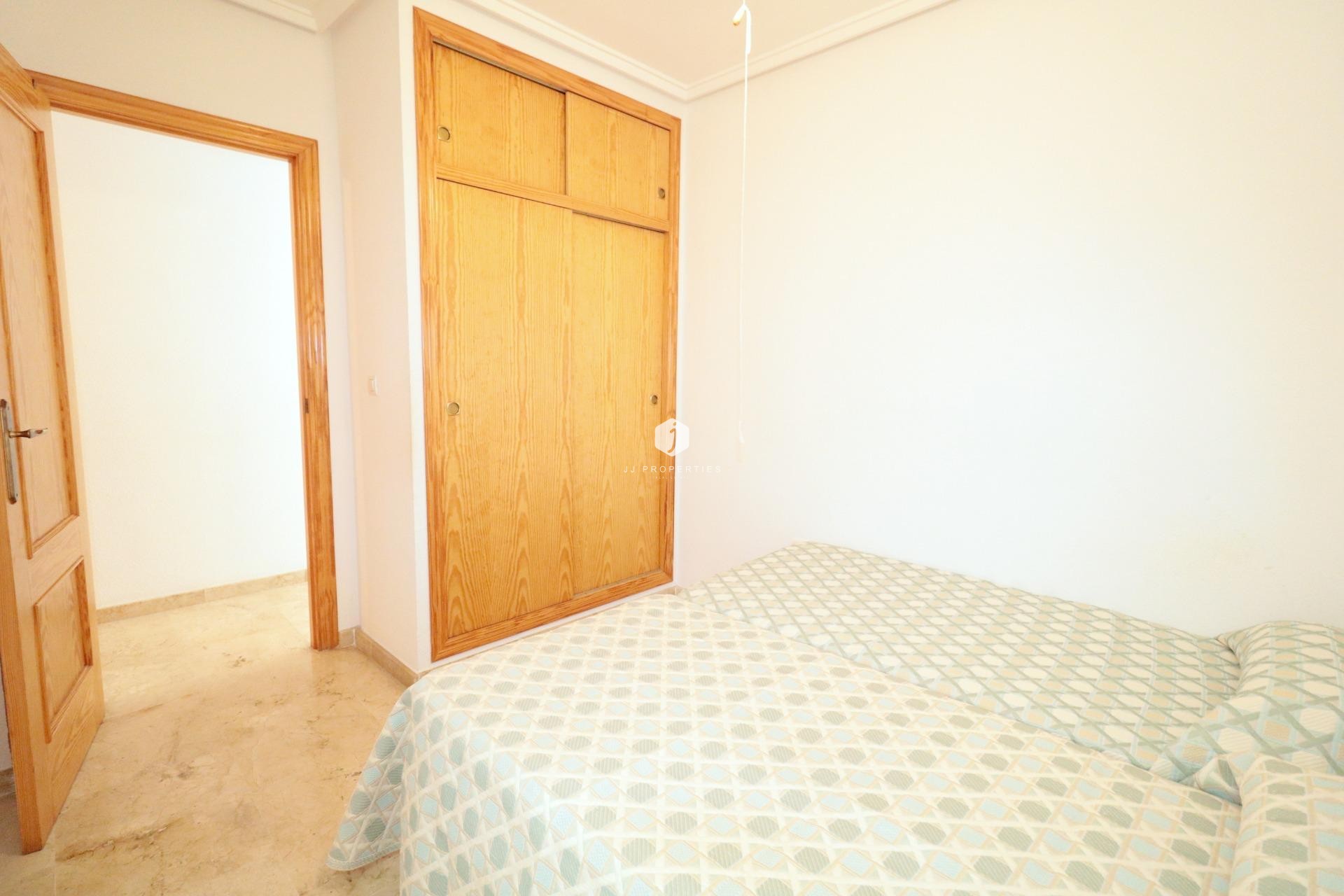 Segunda mano - Apartamento / piso -
Torrevieja - Playa del Cura
