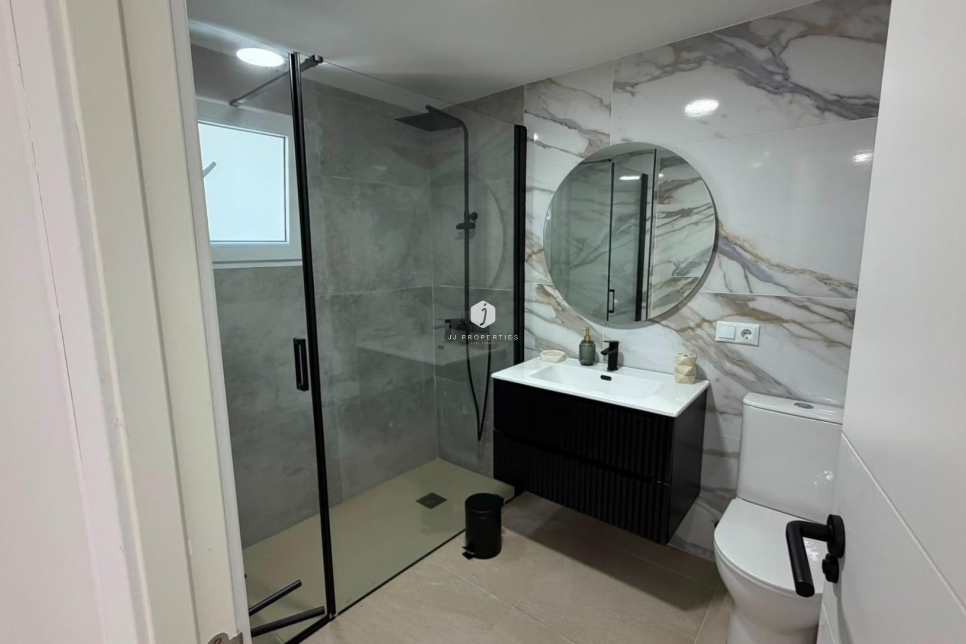 Segunda mano - Apartamento / piso -
Torrevieja - Playa del Cura