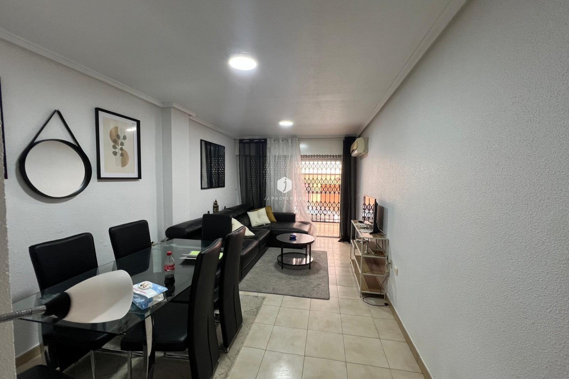 Segunda mano - Apartamento / piso -
Torrevieja - Playa del Cura