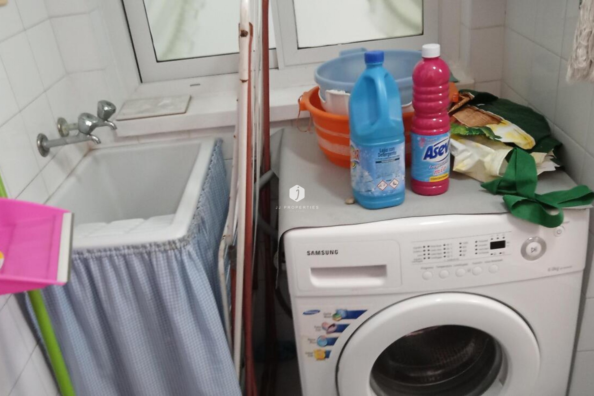 Segunda mano - Apartamento / piso -
Torrevieja - PLAYA LOS LOCOS