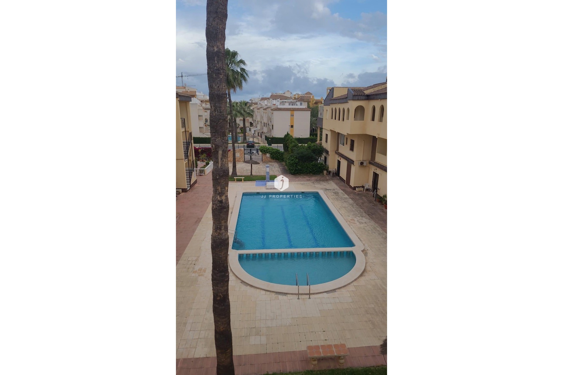 Segunda mano - Apartamento / piso -
Torrevieja - Punta prima